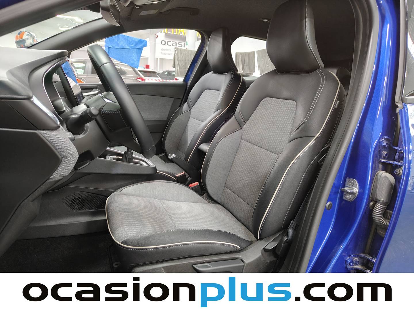 Foto asientos delanteros Renault Clio Renault Clio Techno TCe (90 CV)