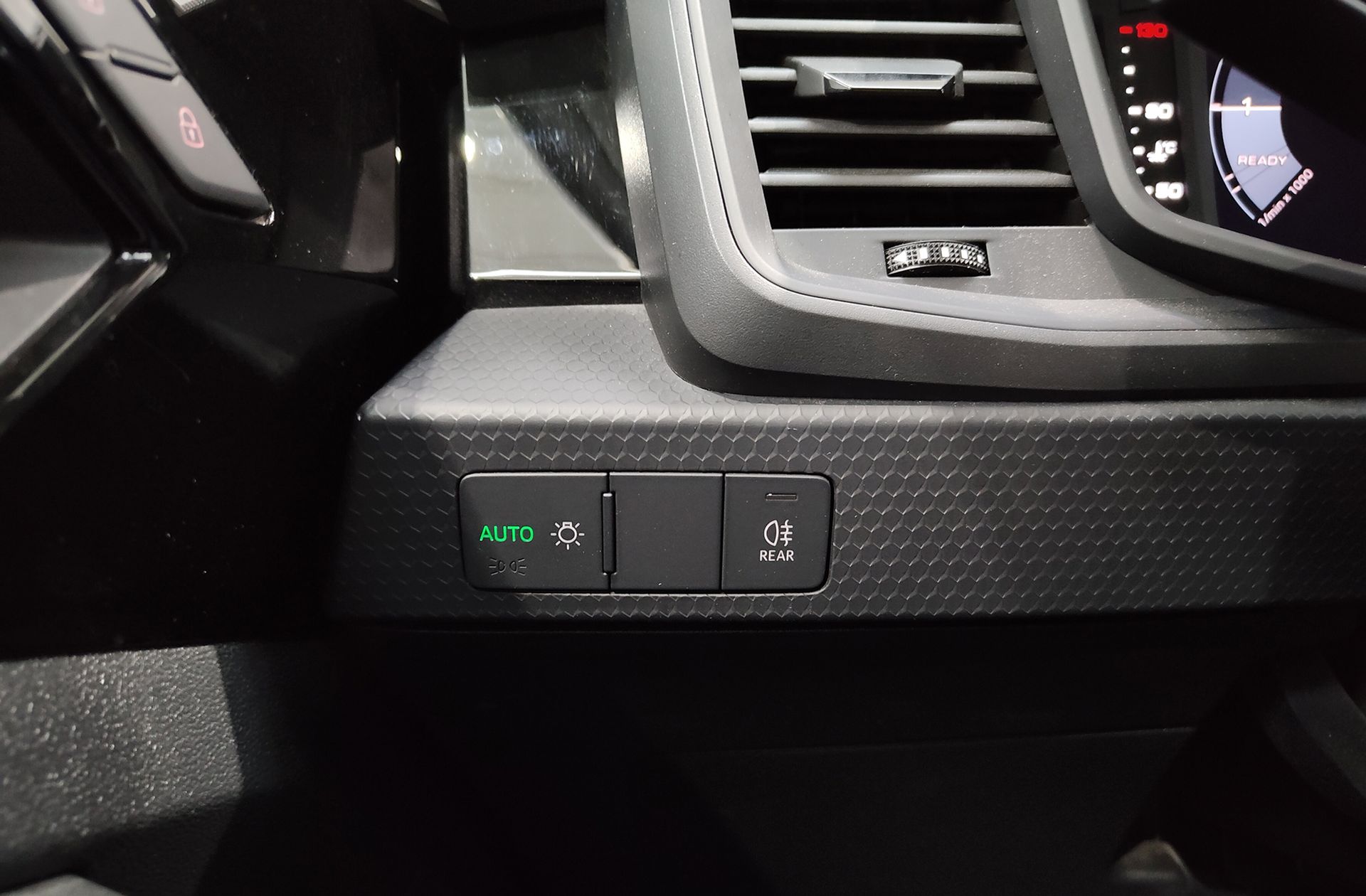 Audi A1 Sportback Advanced 25 TFSI - foto 9