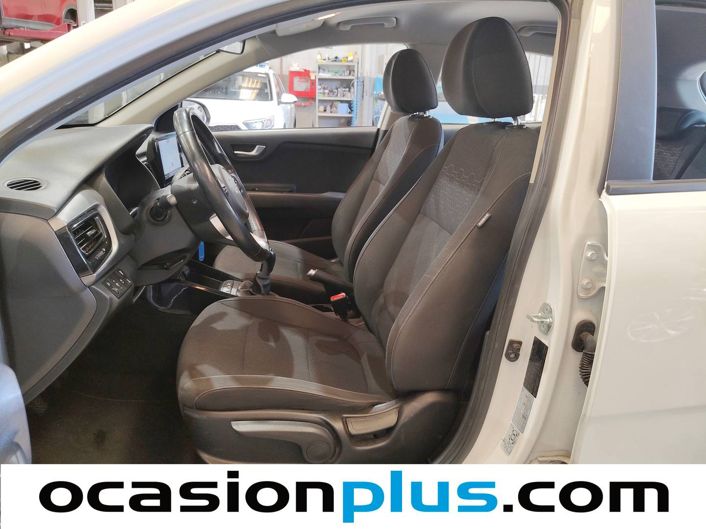 Foto asientos delanteros KIA Rio KIA Rio 1.0 T-GDi MHEV iMT Drive (100 CV)