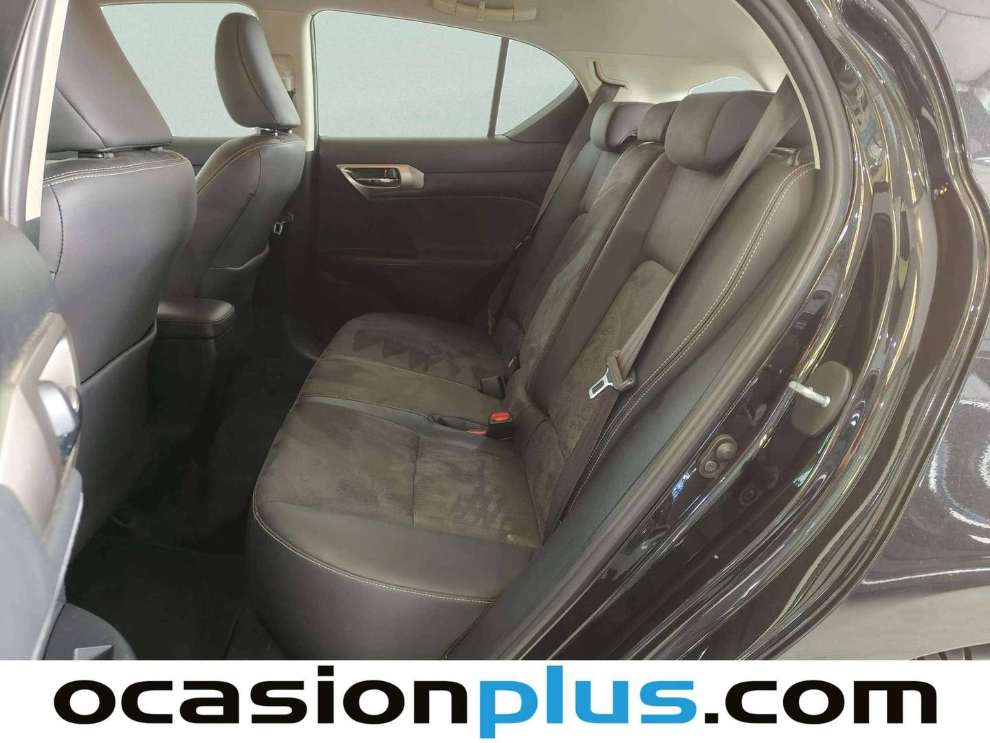 Foto asientos traseros Lexus CT Lexus CT 200h Executive (136 CV)