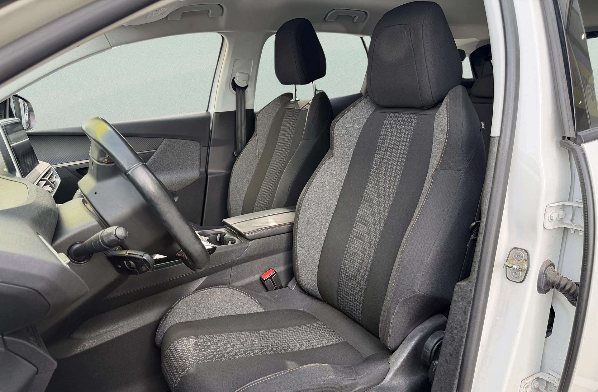 Peugeot 3008 PureTech 130 Active - foto 11