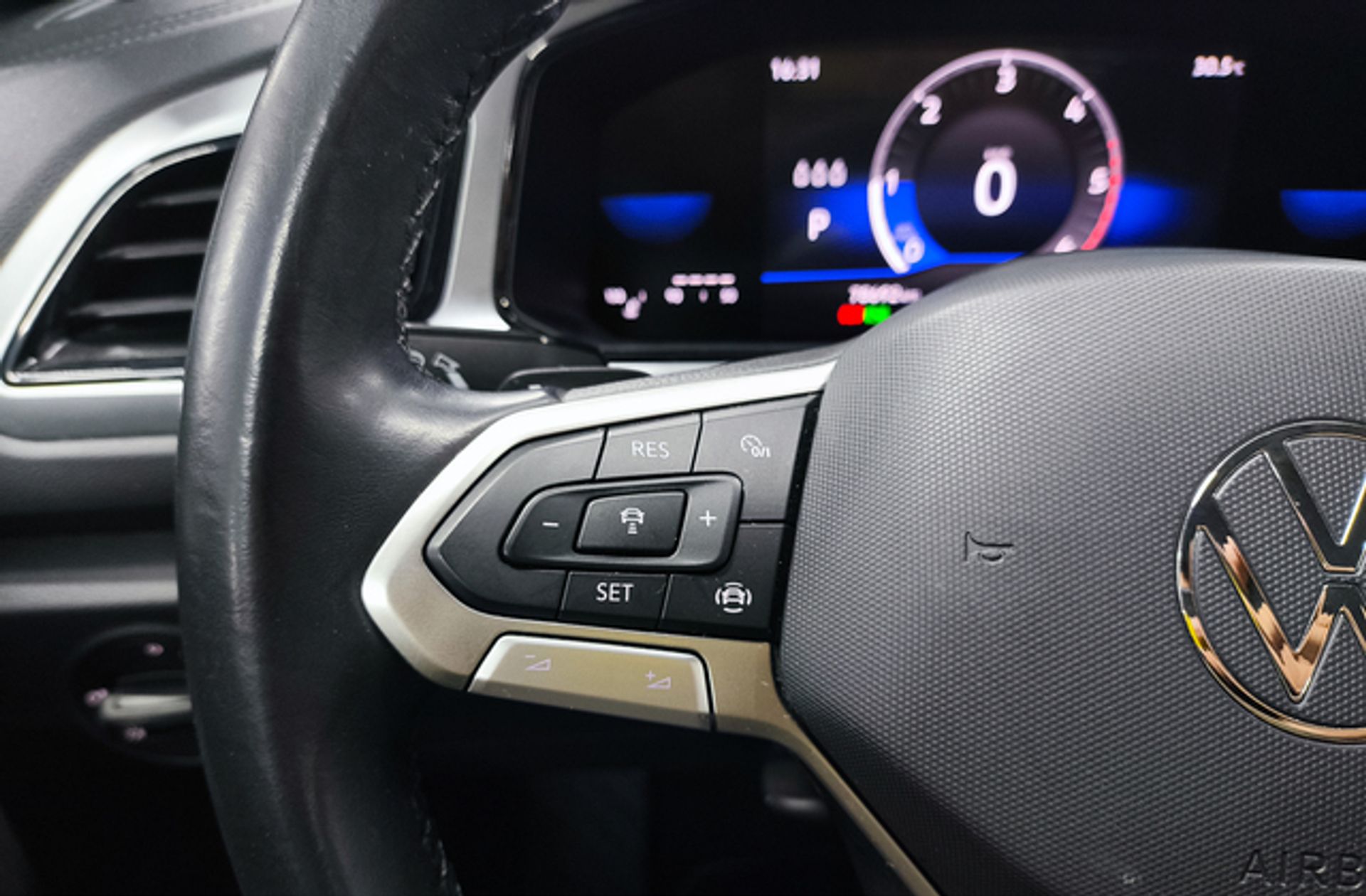 Volkswagen T-Roc Life 2.0 TDI DSG - foto 27