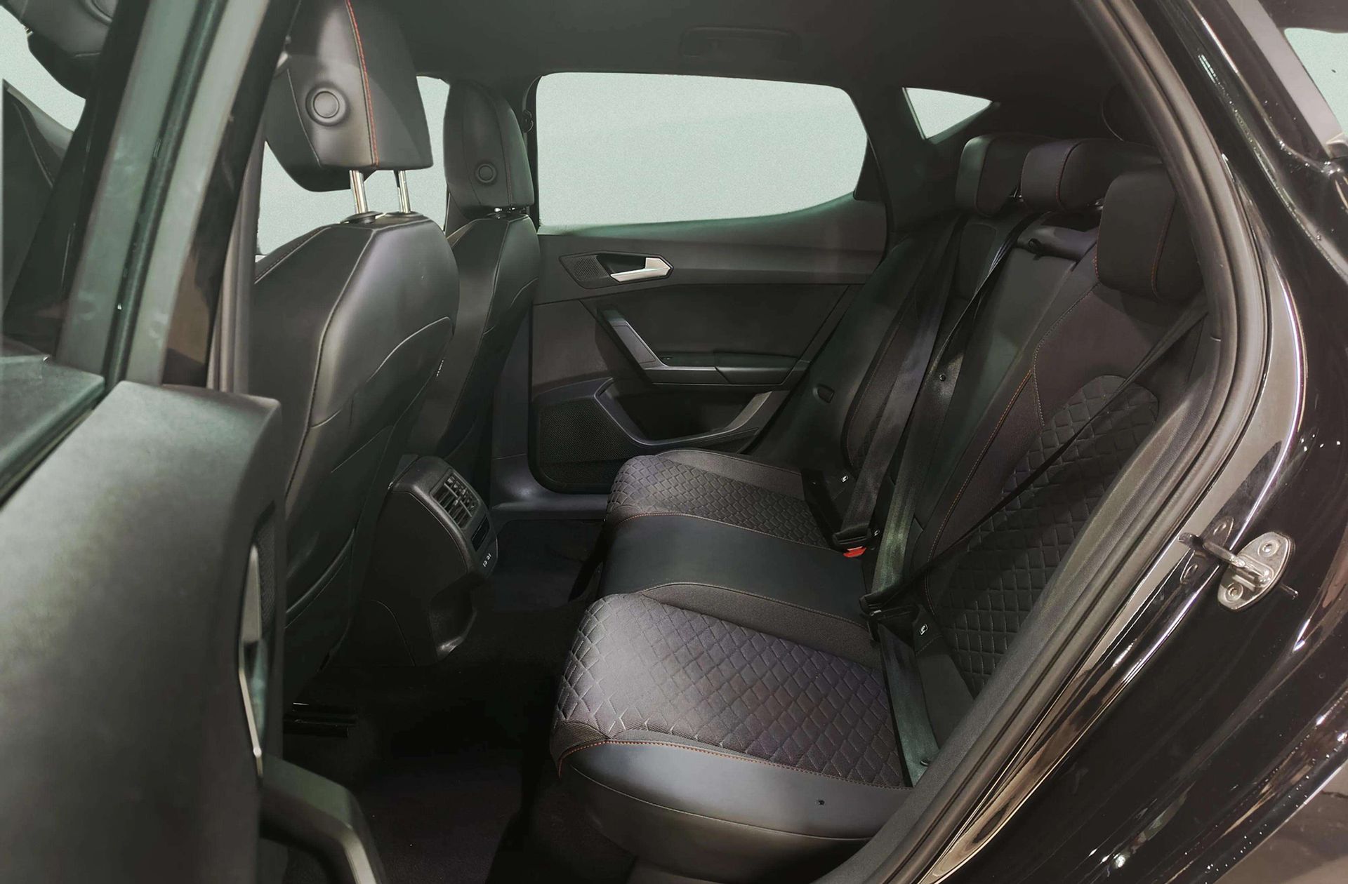 SEAT León 1.0 TSI FR 25 Aniversario - foto 13