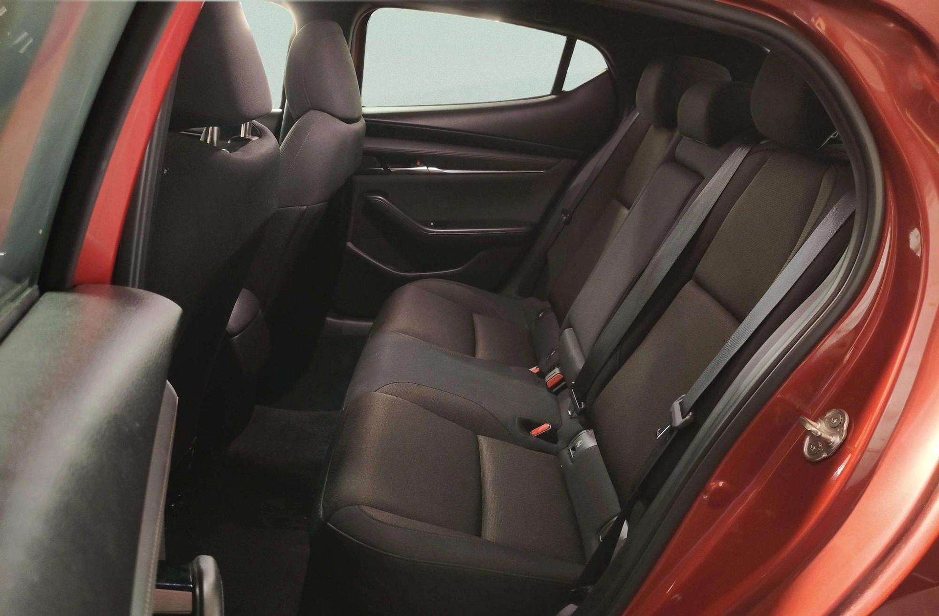 Mazda Mazda3 2.0 e-SKYACTIV-G Zenith - foto 13