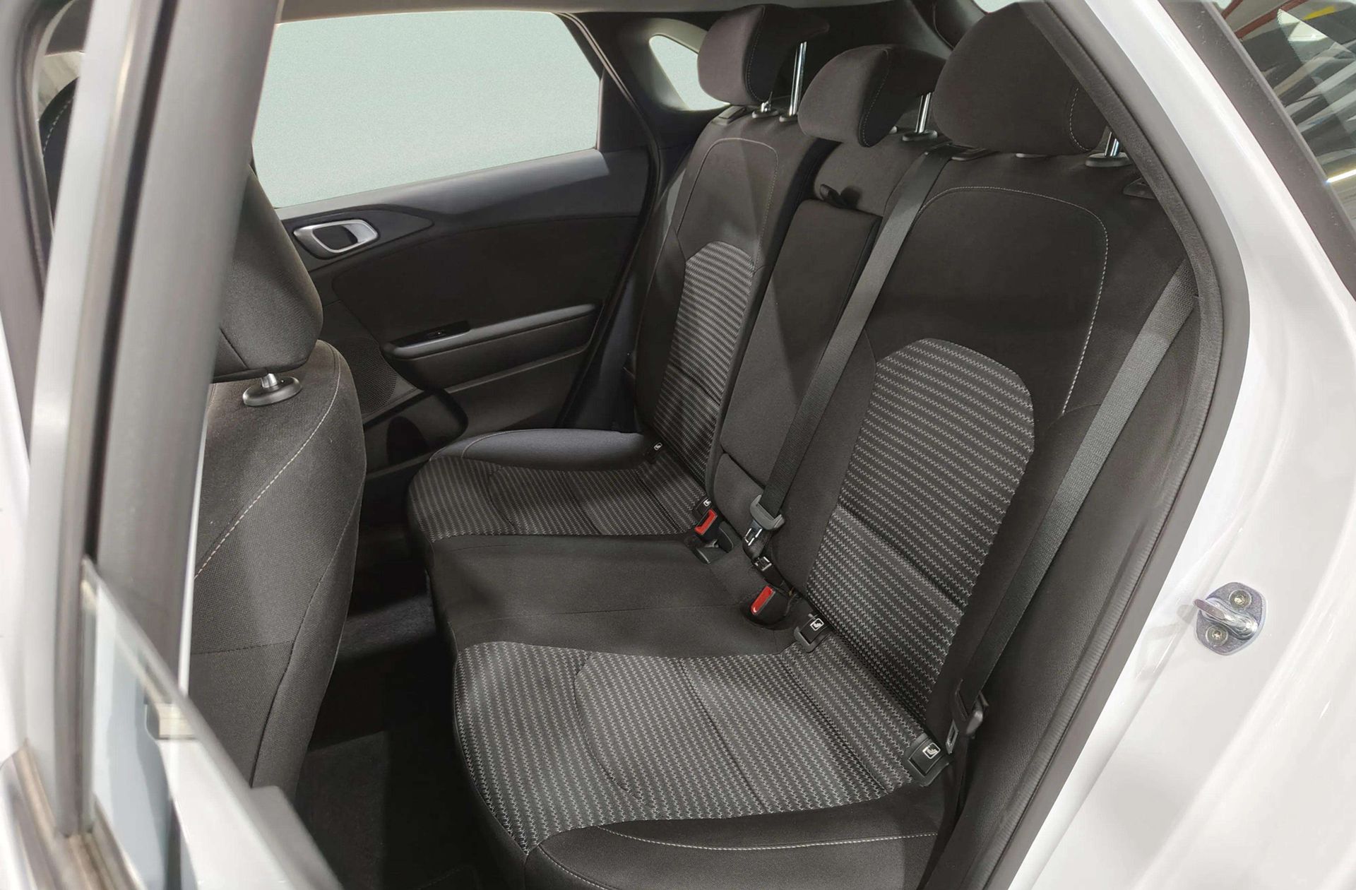 Kia Ceed 1.0 T-GDi Drive - foto 14