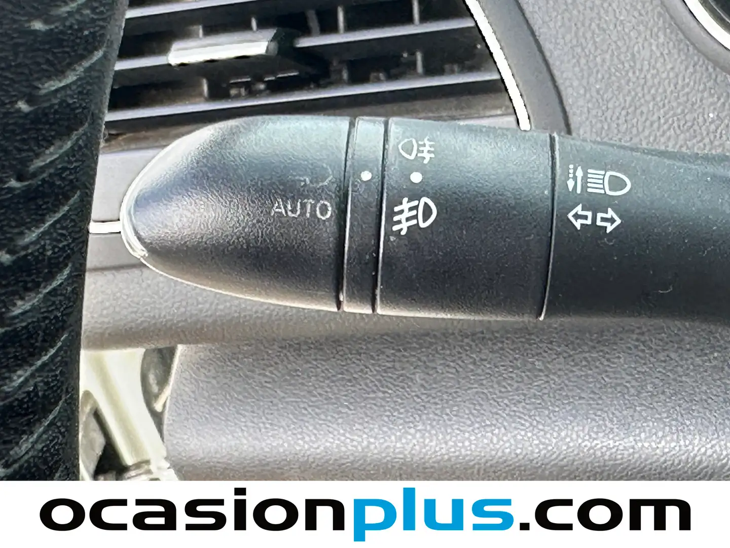 Foto Renault Mégane Renault Megane Zen Energy TCe (130 CV)