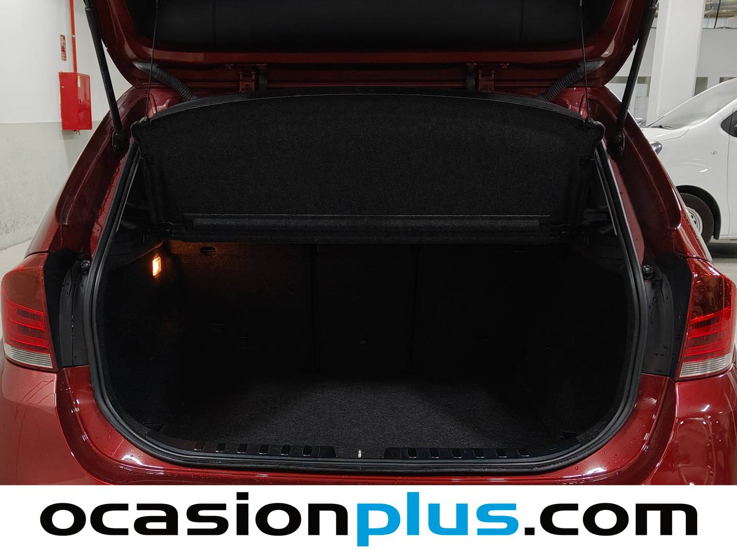 Fotos maletero BMW X1 BMW X1 sDrive18d (143 CV)