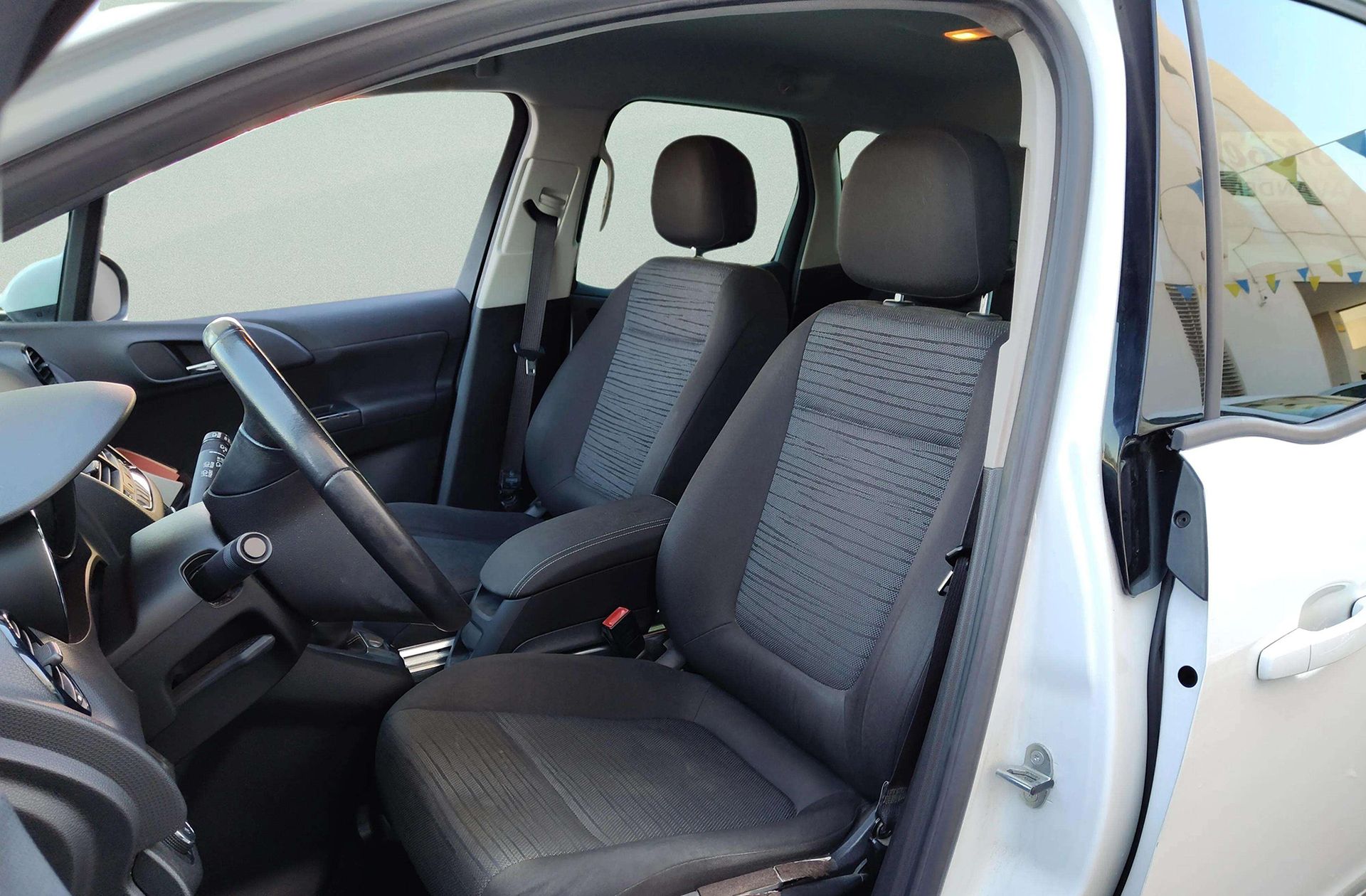 Opel Meriva 1.6 CDTi Selective - foto 8