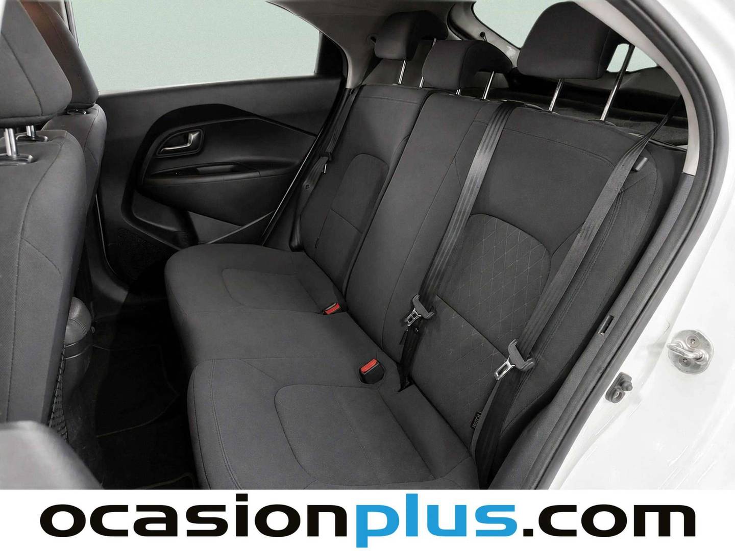 Foto asientos traseros KIA Rio KIA Rio 1.2 CVVT UEFA Euro2016 Eco-Dynamics (84 CV)