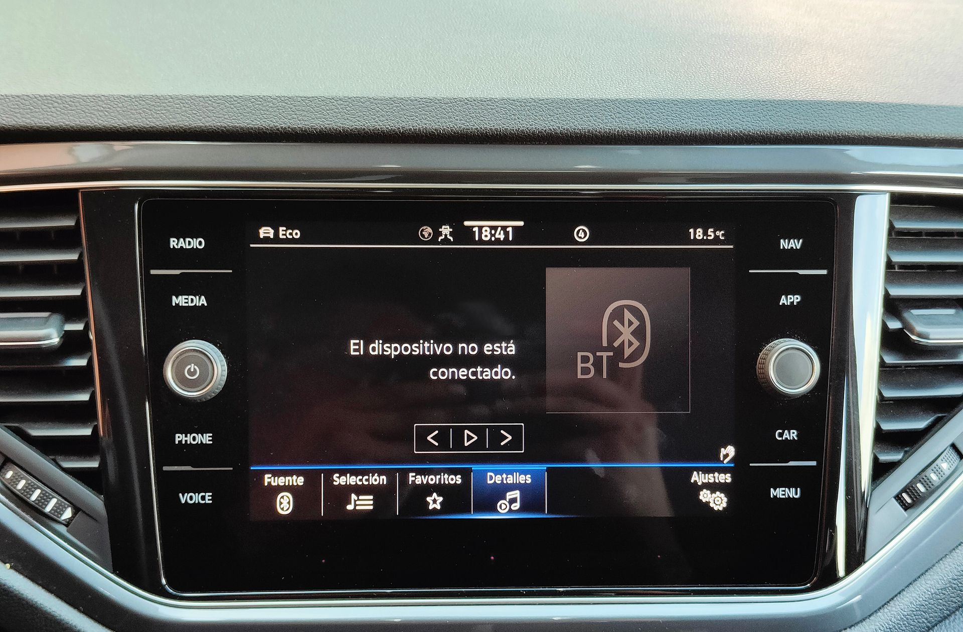 Volkswagen T-Roc Sport 2.0 TDI DSG - foto 33
