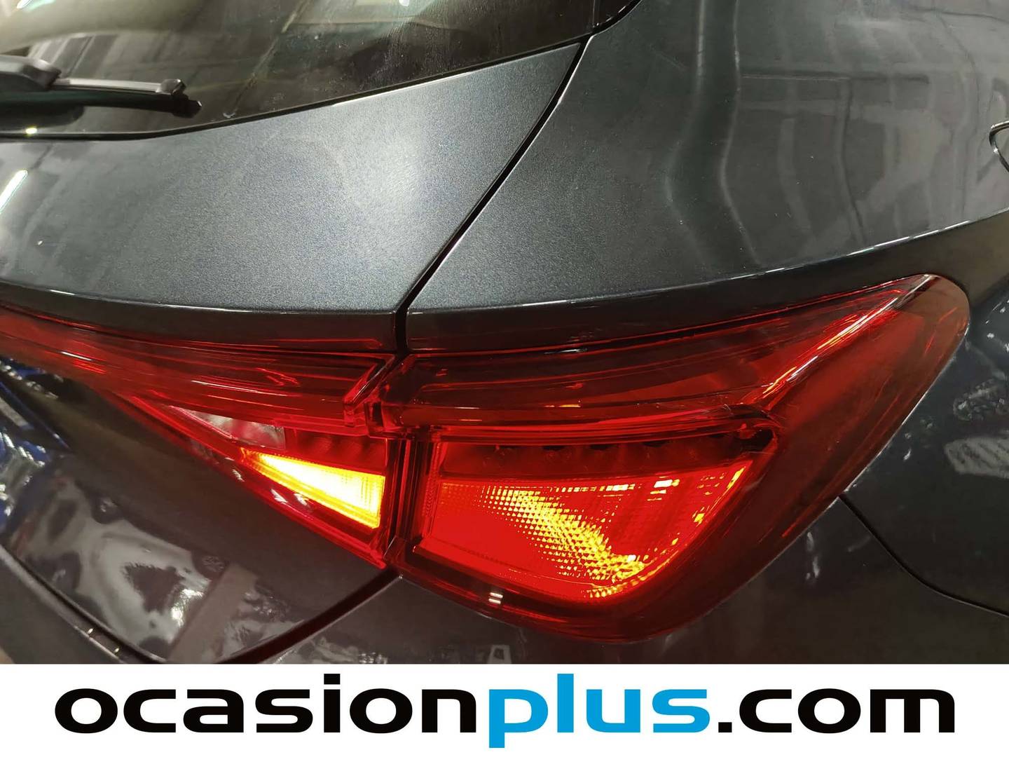 Foto Seat León SEAT León 1.5 TSI S&S Style 25 Aniversario  (116 CV)