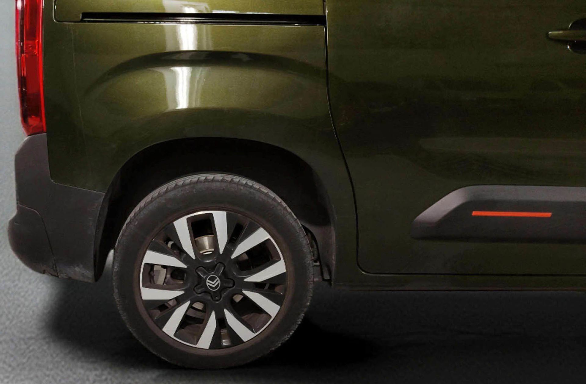 Citroën Berlingo BlueHDi 130 Talla M Max - foto 38