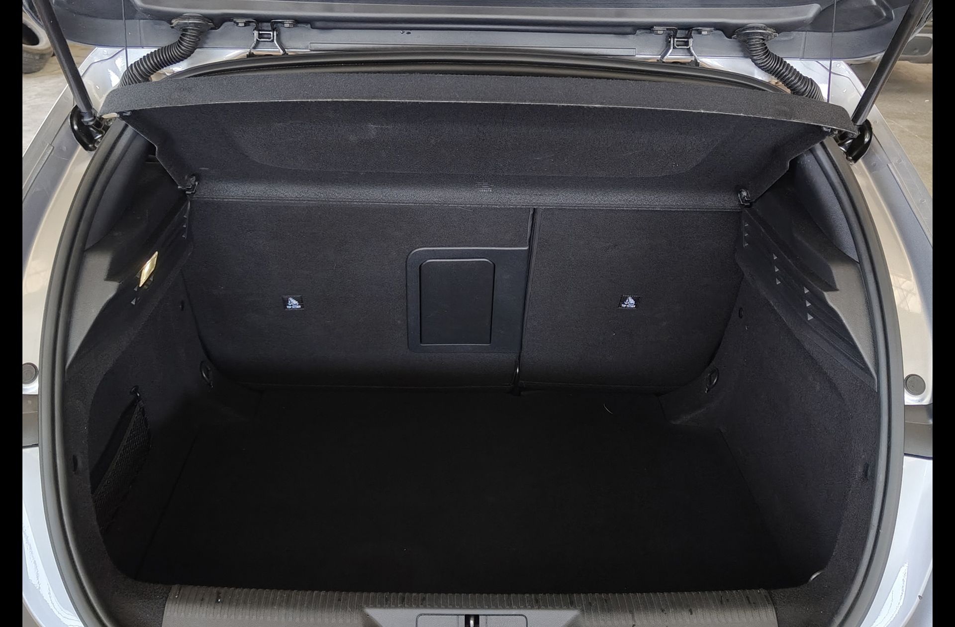 Peugeot 308 BlueHDi 130 Allure EAT8 - foto 18