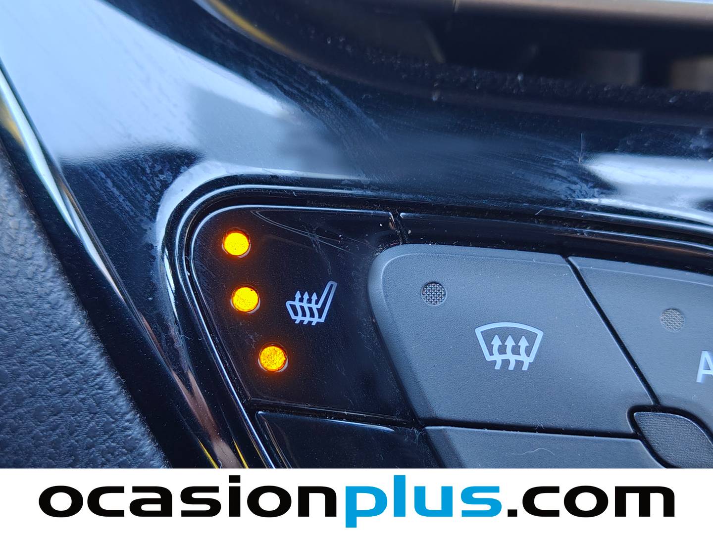 Extras y acabados del Toyota C-HR Toyota C-HR 1.8 125H Advance (122 CV)