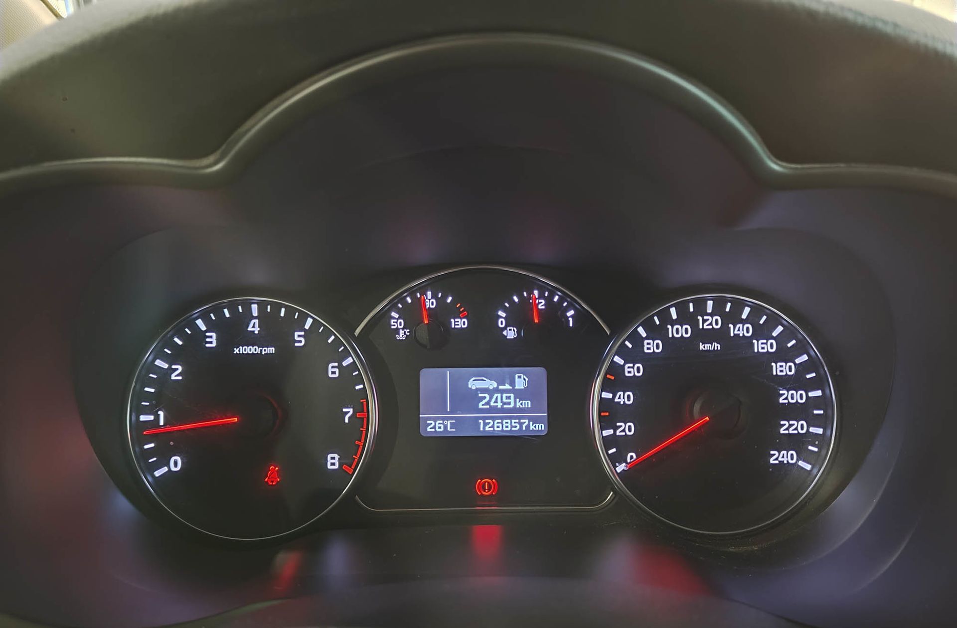 Kia Carens 1.6 GDi Drive - foto 24