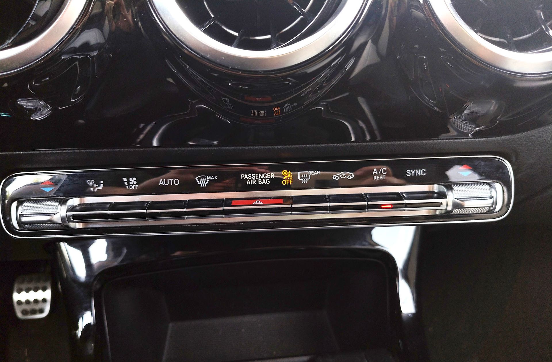 Mercedes-Benz Clase A 180 Pack AMG - foto 35
