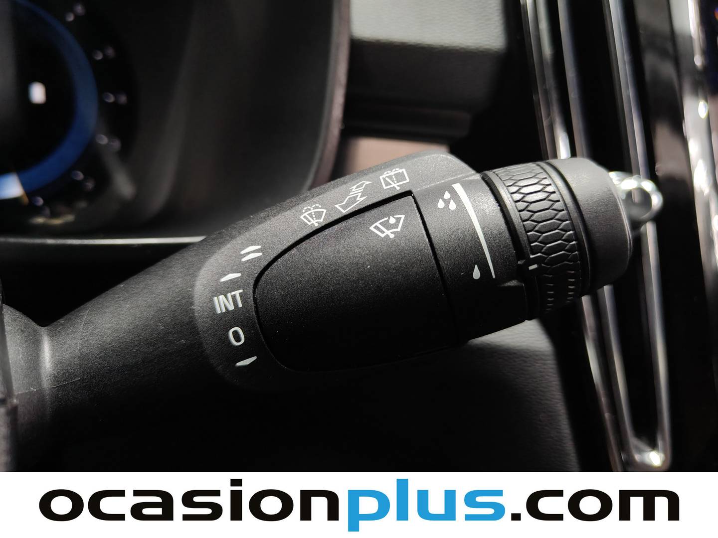 Foto Volvo XC40 Volvo XC40 B3 G Core Auto (163 CV)