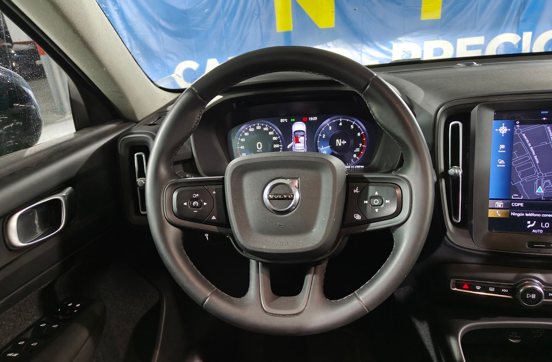 Volvo XC40 T2 Essential - foto 23