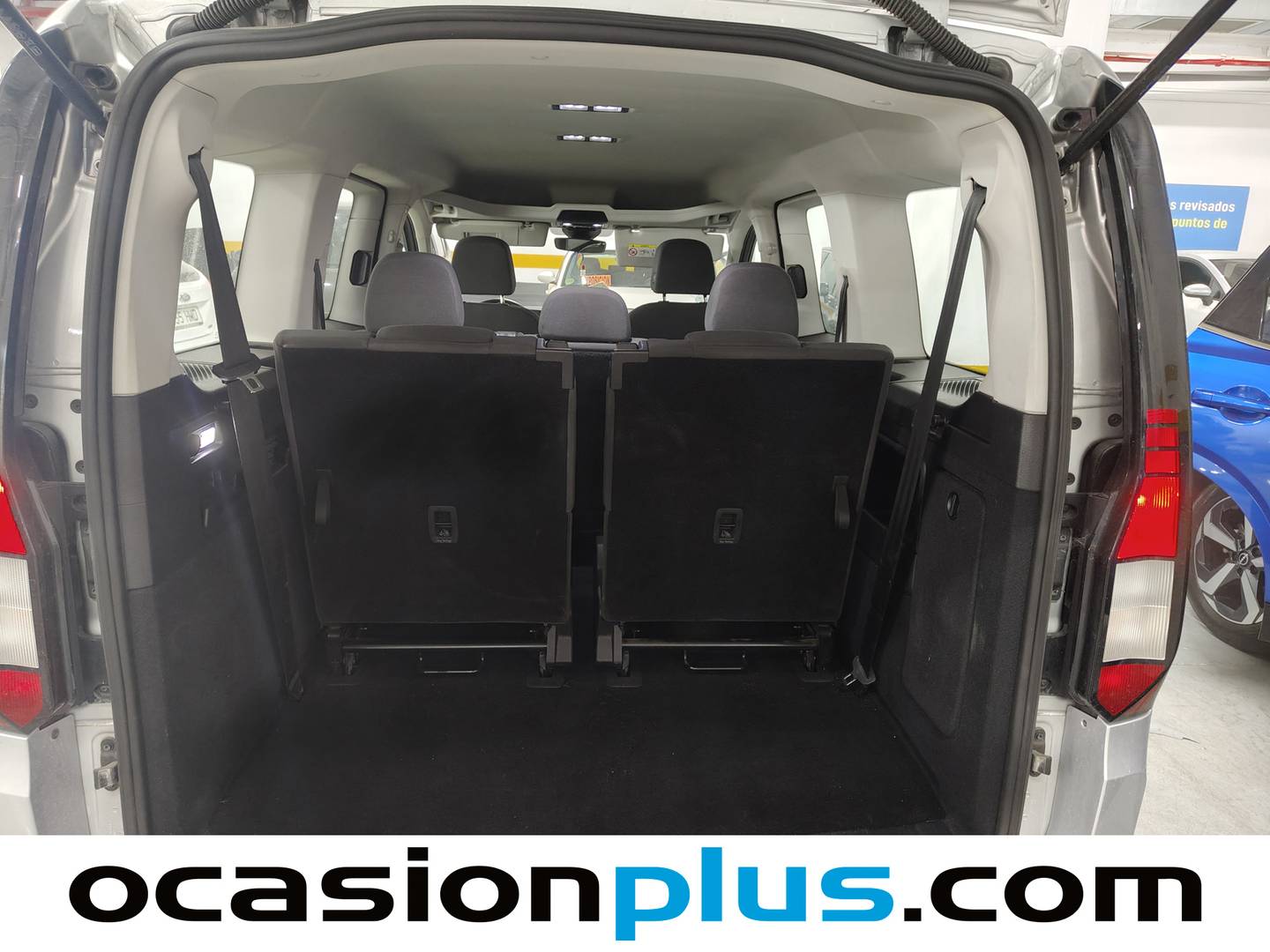 Foto Volkswagen Caddy Volkswagen Caddy Maxi Origin 2.0 TDI (122 CV) DSG 7 Plazas siete plazas