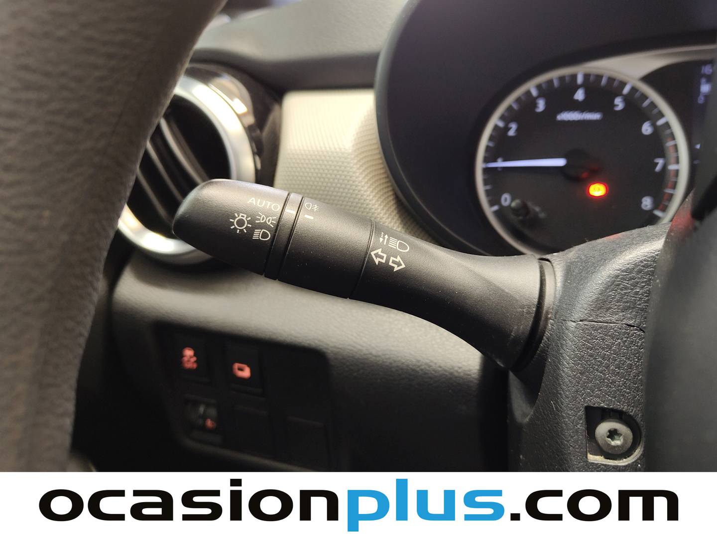 Extras y acabados del Nissan Micra Nissan Micra 1.0 G Visia+ (71 CV)