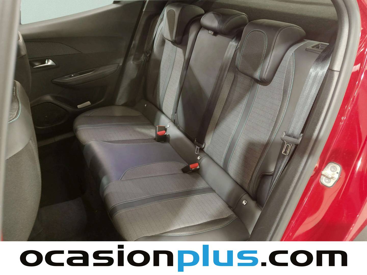 Foto asientos traseros Peugeot 2008 Peugeot 2008 BlueHDi 130 S&S Allure Pack EAT8 (130 CV)