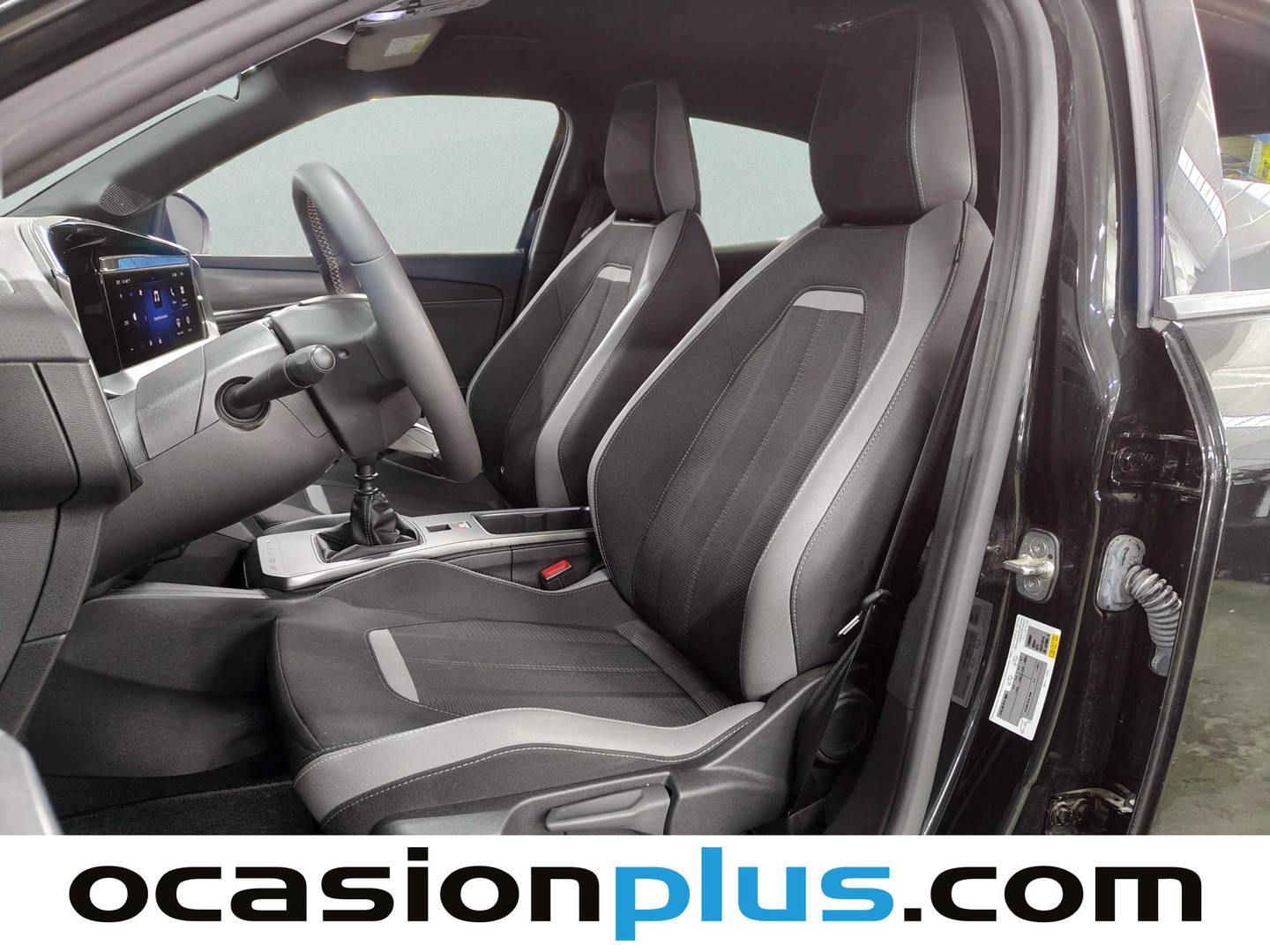 Foto asientos delanteros Opel Mokka Opel Mokka 1.2 T GS 100 kW (136 CV)