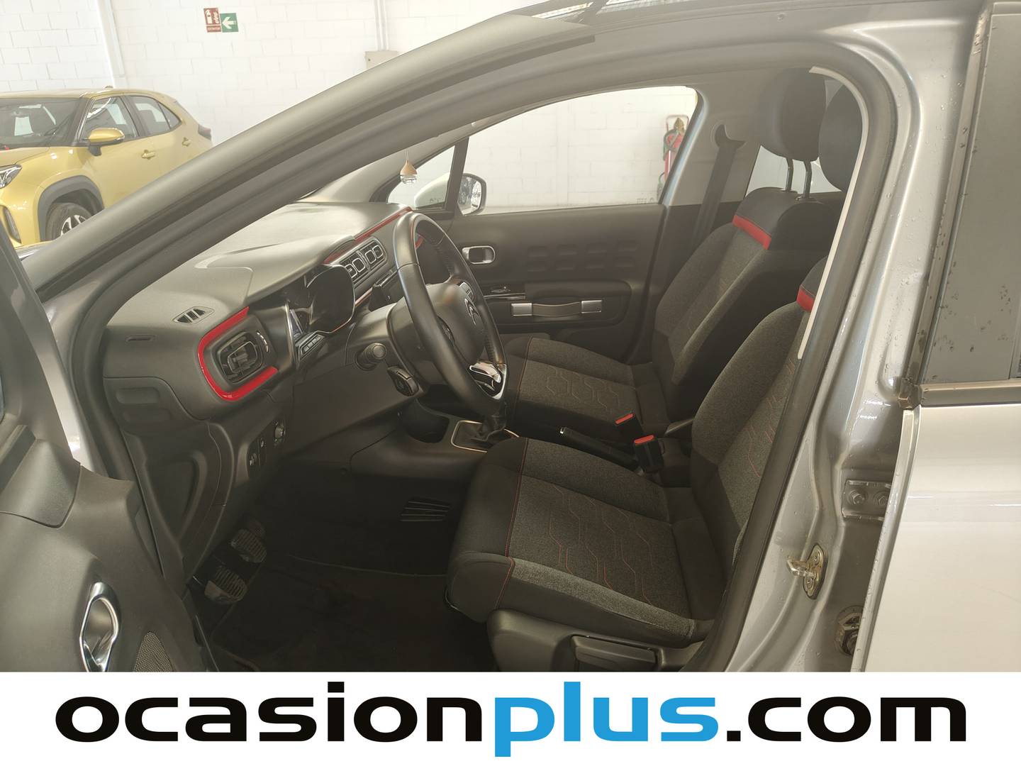 Foto asientos delanteros Citroën C3 Citroën C3 PureTech 110 S&S Feel (110 CV) Pack Rac3 Edition