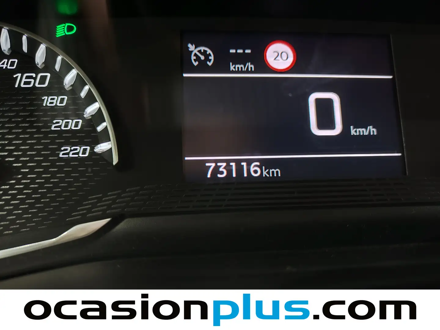 Foto Peugeot 2008 Peugeot 2008 BlueHDi 110 Allure (110 CV)