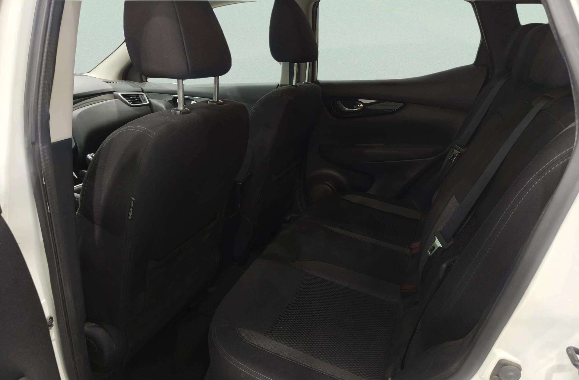 Nissan Qashqai DIG-T 140 N-Connecta - foto 12