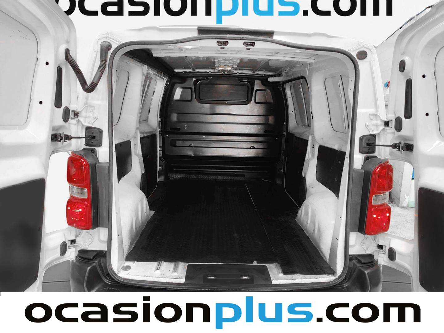 Foto asientos traseros Citroën Jumpy Citroën Jumpy Furgon BlueHDi 100 S&S Talla M Control (102 CV)