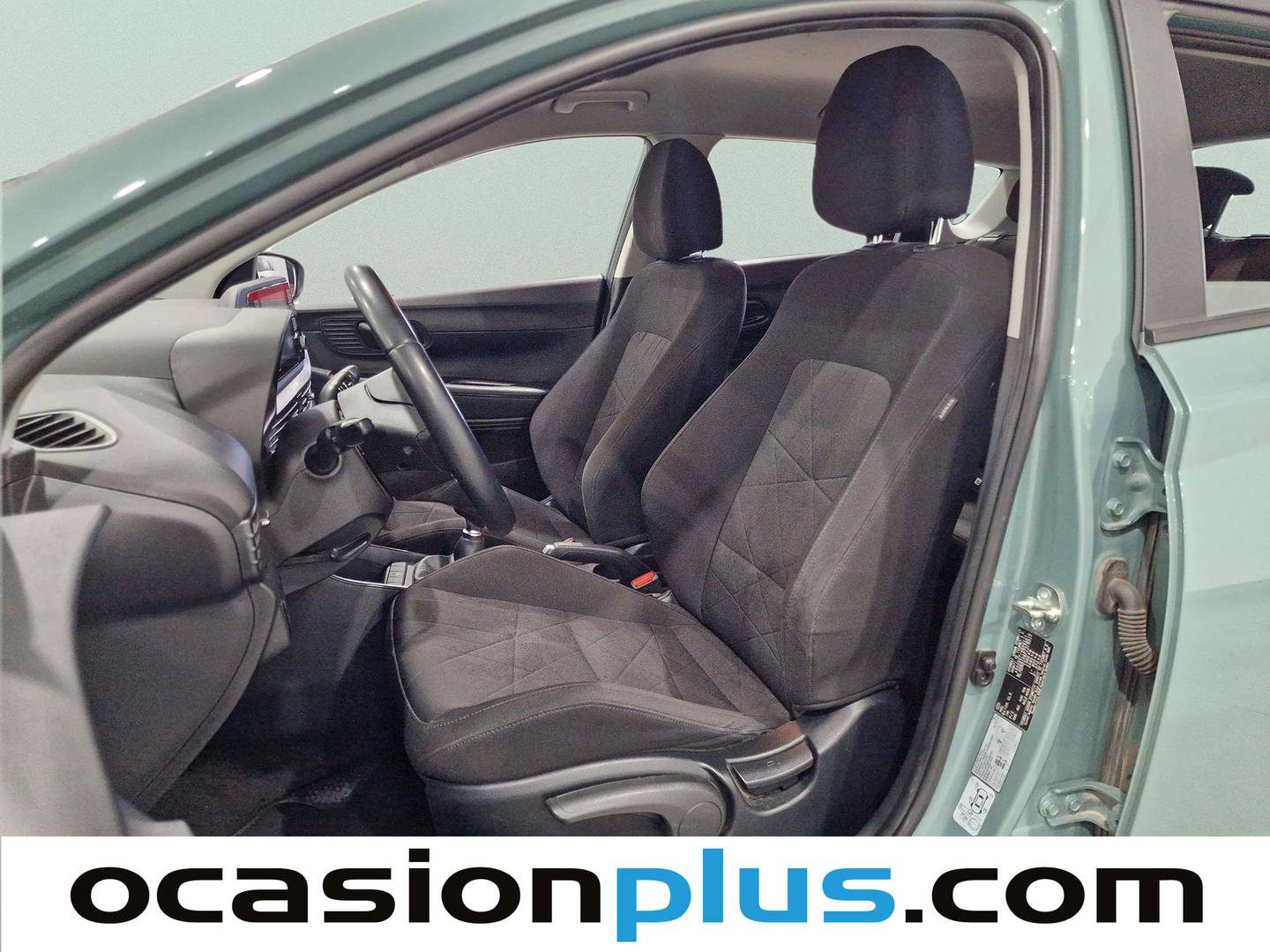 Foto asientos delanteros Hyundai Bayon Hyundai Bayon 1.2 MPI Maxx (84 CV)