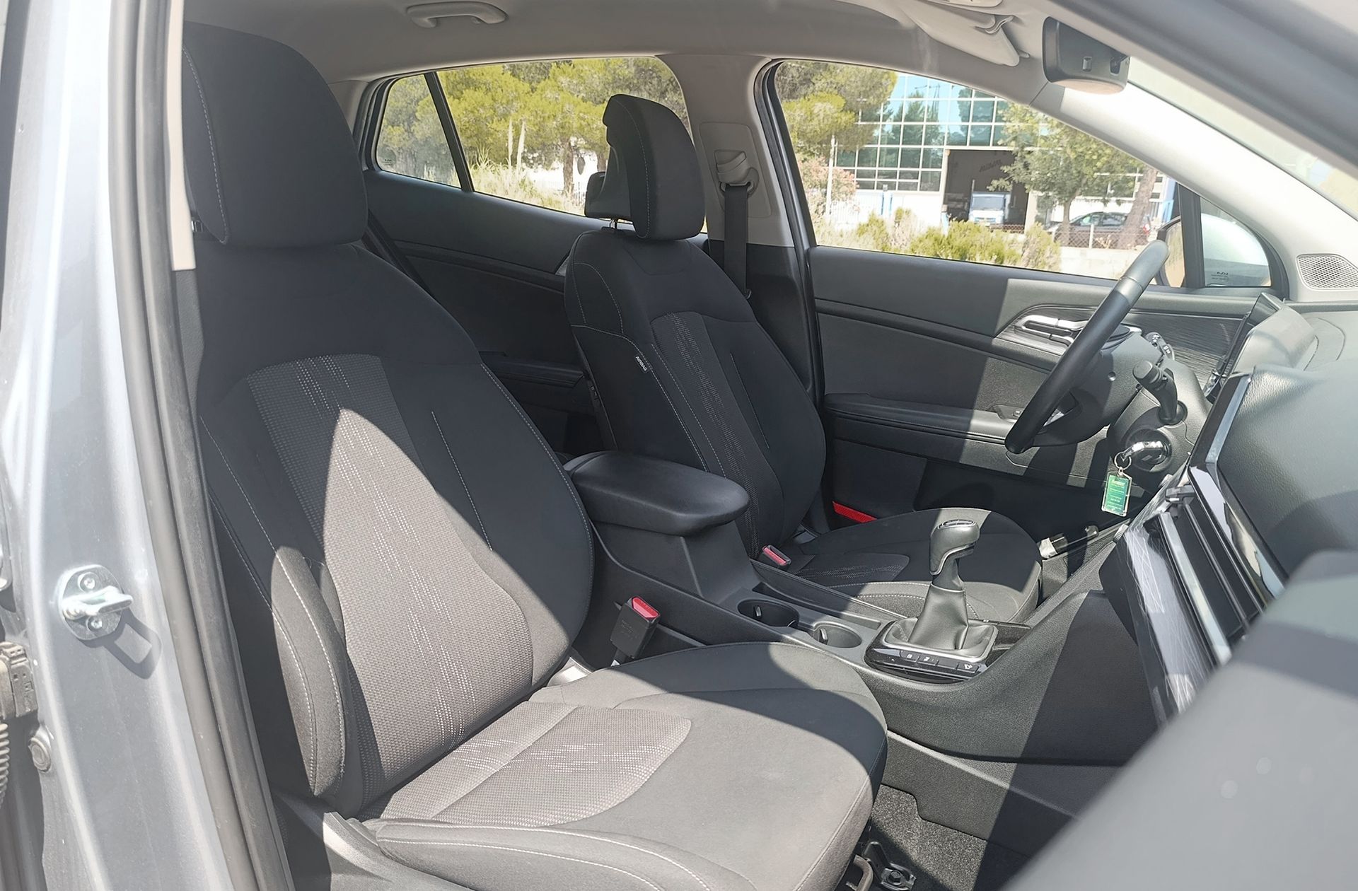Kia Sportage 1.6 T-GDi MHEV Drive 4x2 - foto 19