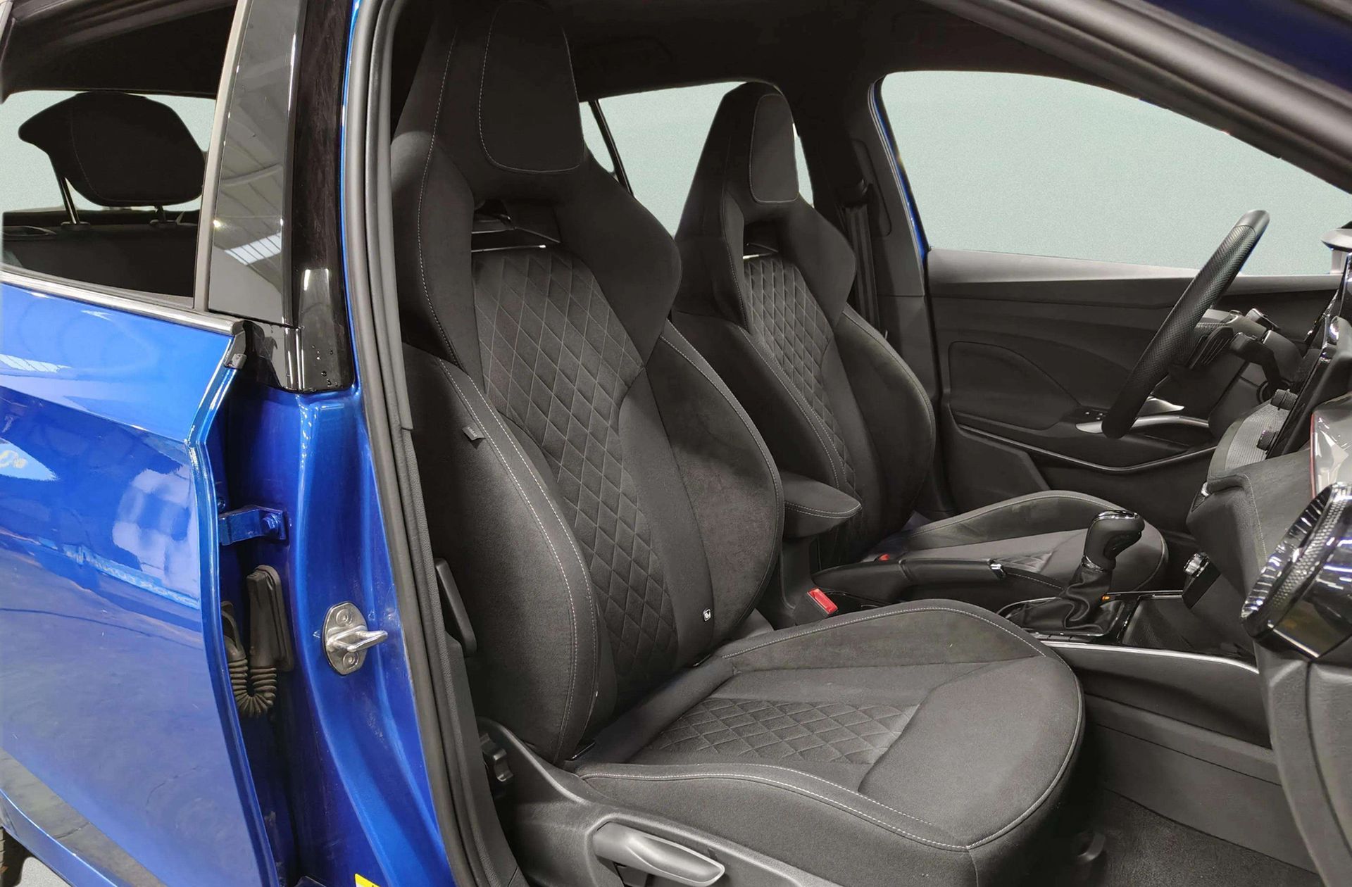 Škoda Fabia 1.5 TSI Design DSG - foto 19