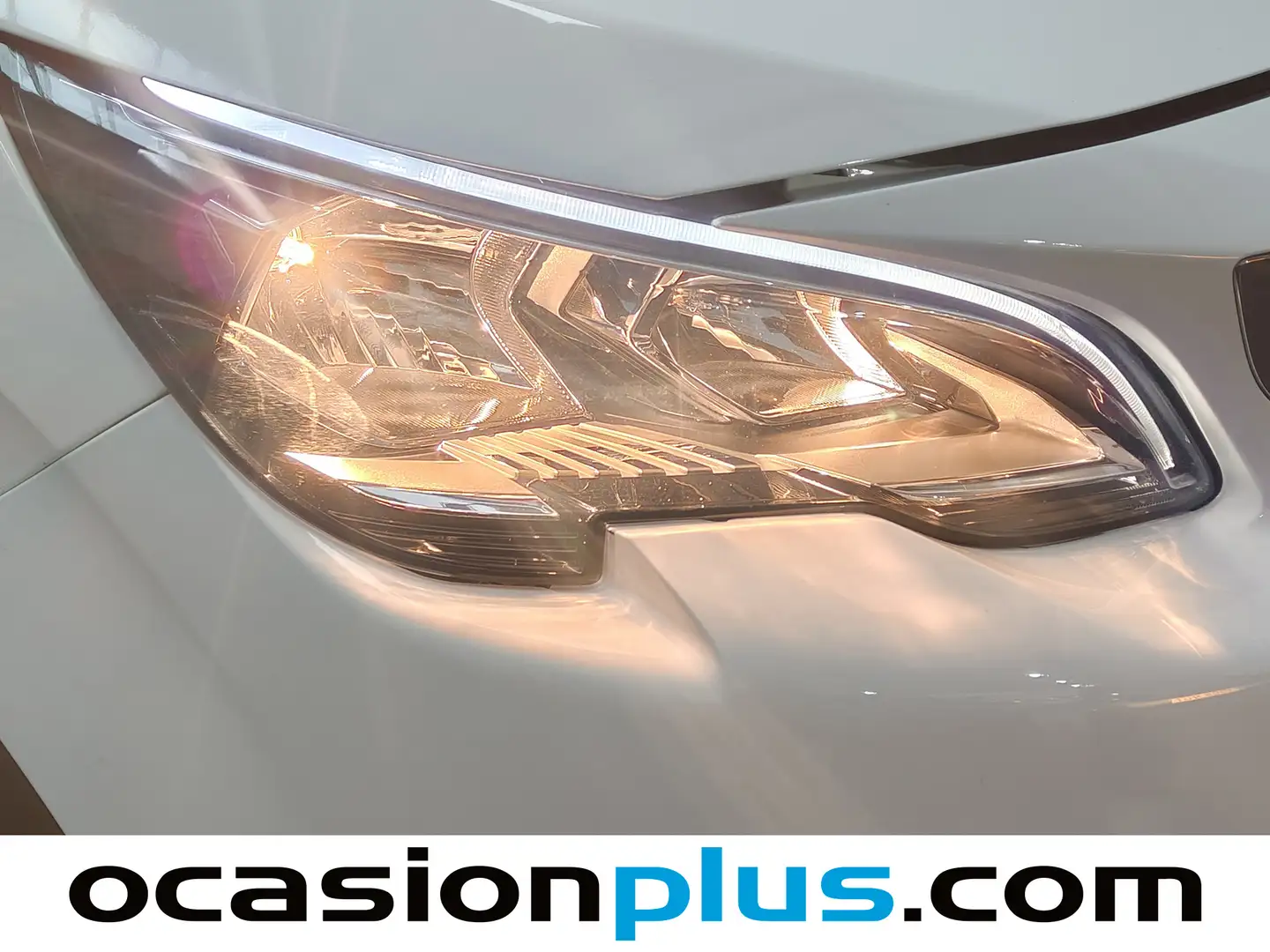 Foto Peugeot 5008 Peugeot 5008 BlueHDi 130 S&S Allure 96 kW (130 CV)