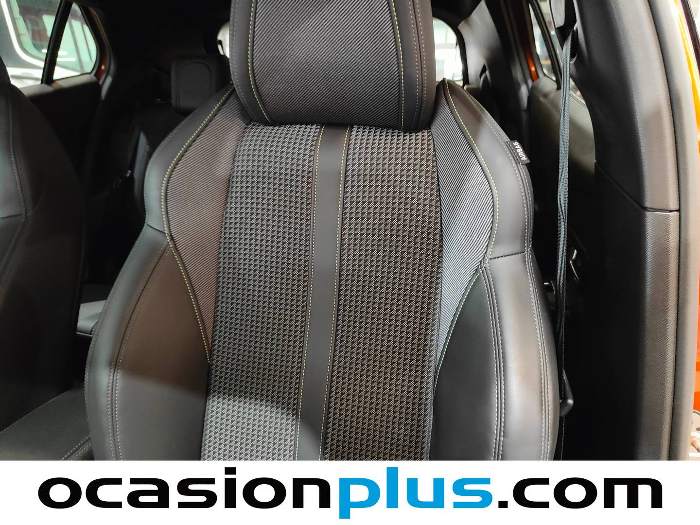 Extras y acabados del Peugeot 2008 Peugeot 2008 PureTech 130 S&S GT Line EAT8 (130 CV)