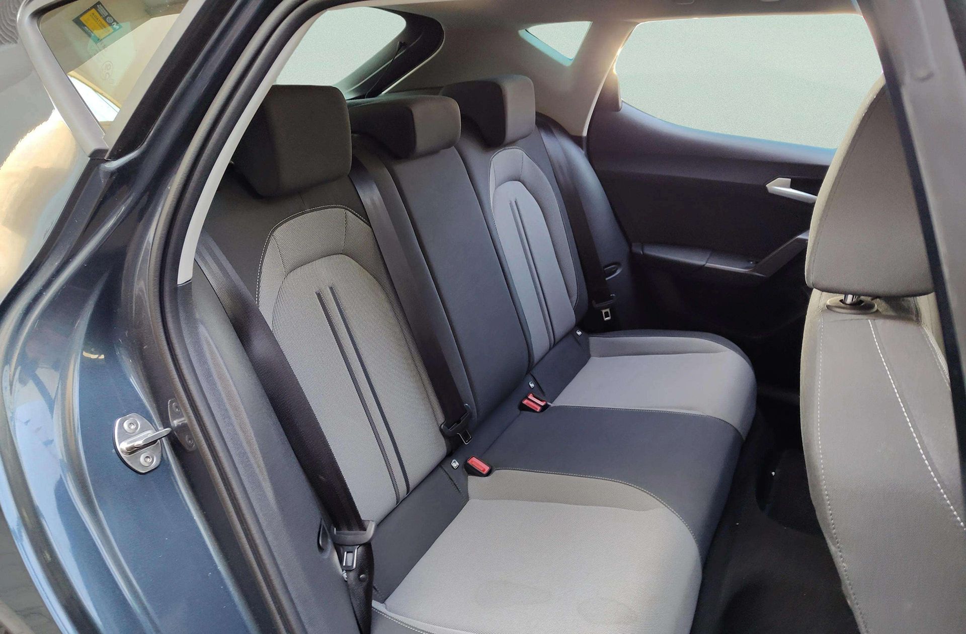 SEAT León 1.0 TSI Style 25 Aniversario - foto 18