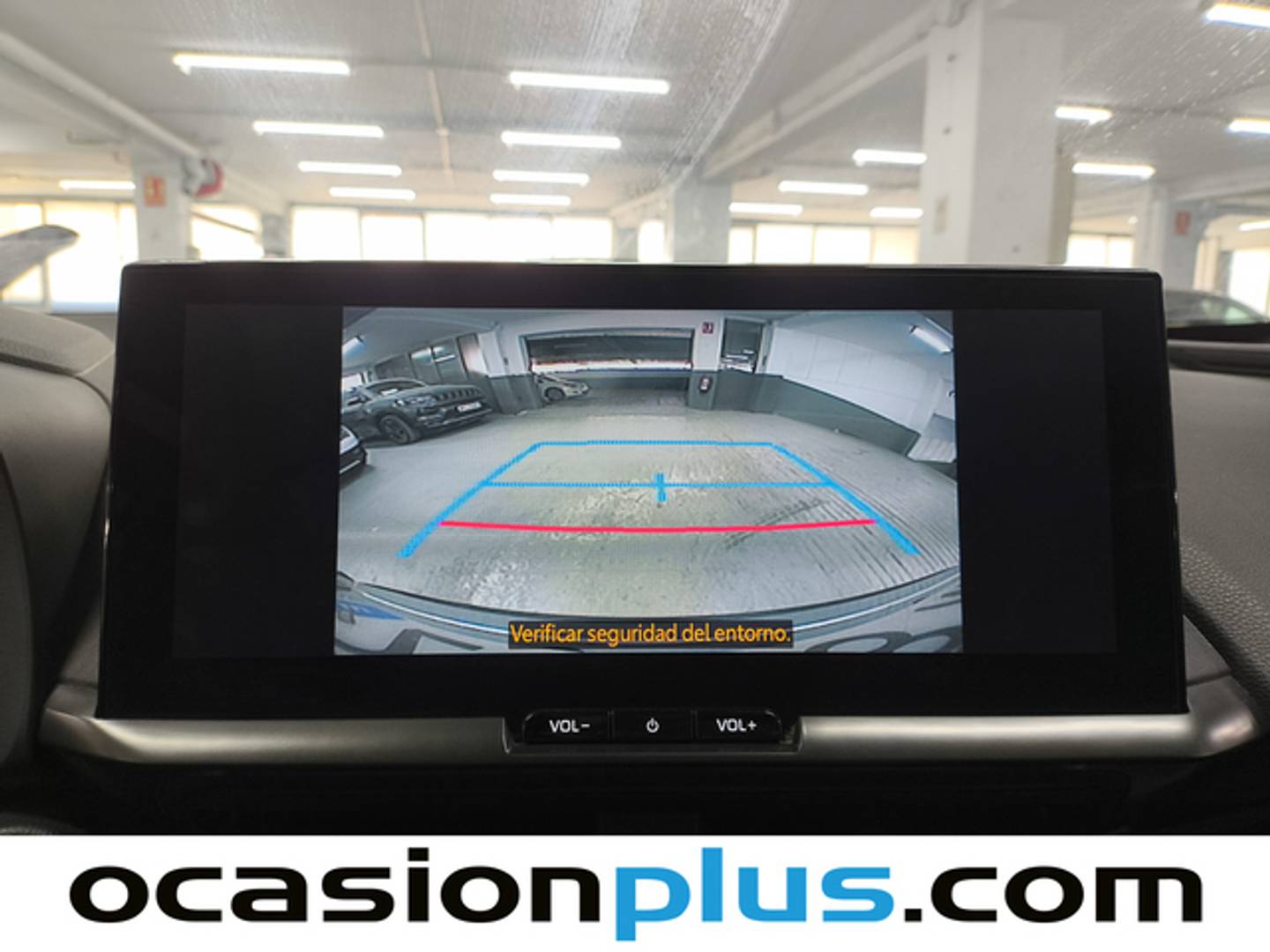 Equipamiento del Toyota C-HR Toyota C-HR 140H Advance (140 CV)