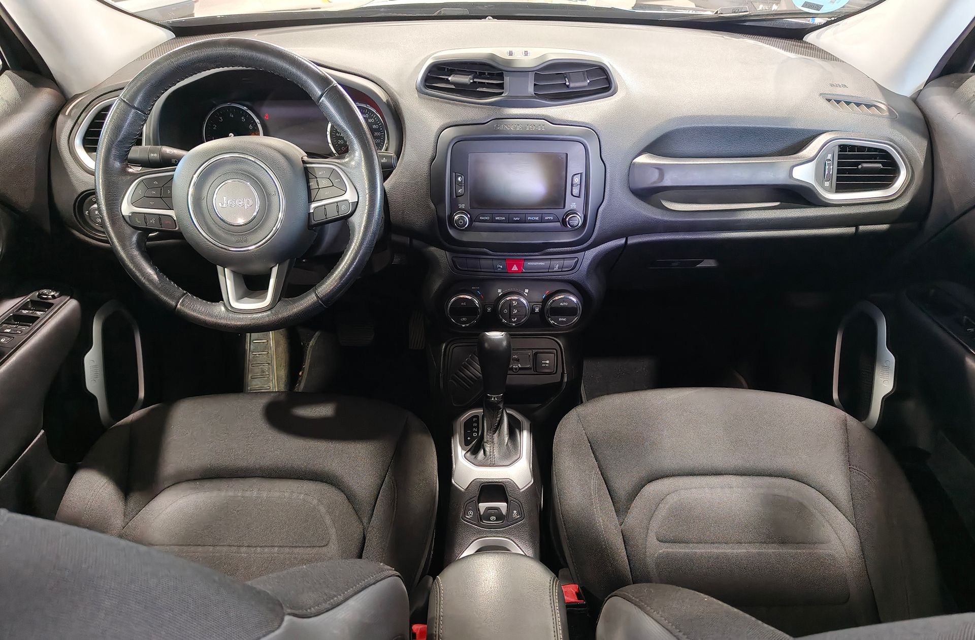 Jeep Renegade 1.4 MultiAir Limited 4x2 Ddct - foto 7