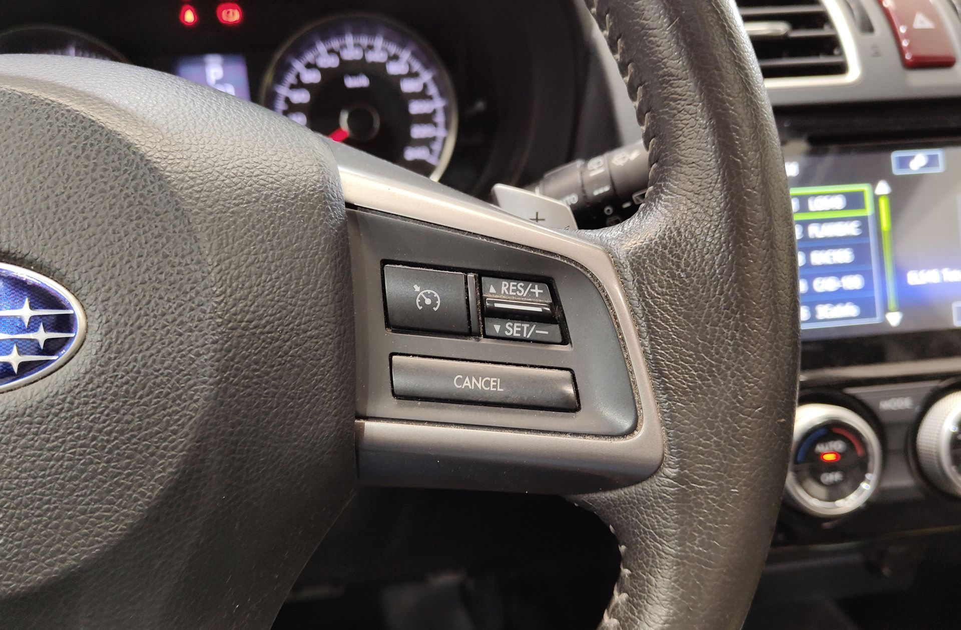 Subaru Forester 2.0 TD Executive Plus Lineartronic - foto 38