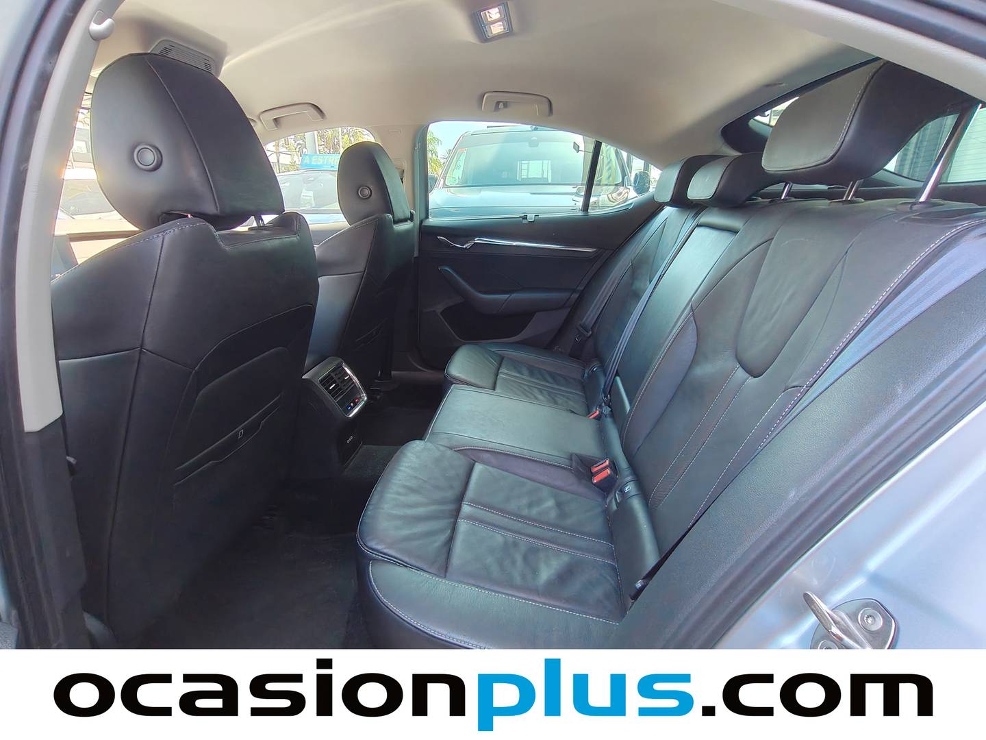 Foto asientos traseros Skoda Octavia Skoda Octavia 2.0 TDI Style DSG (150 CV)