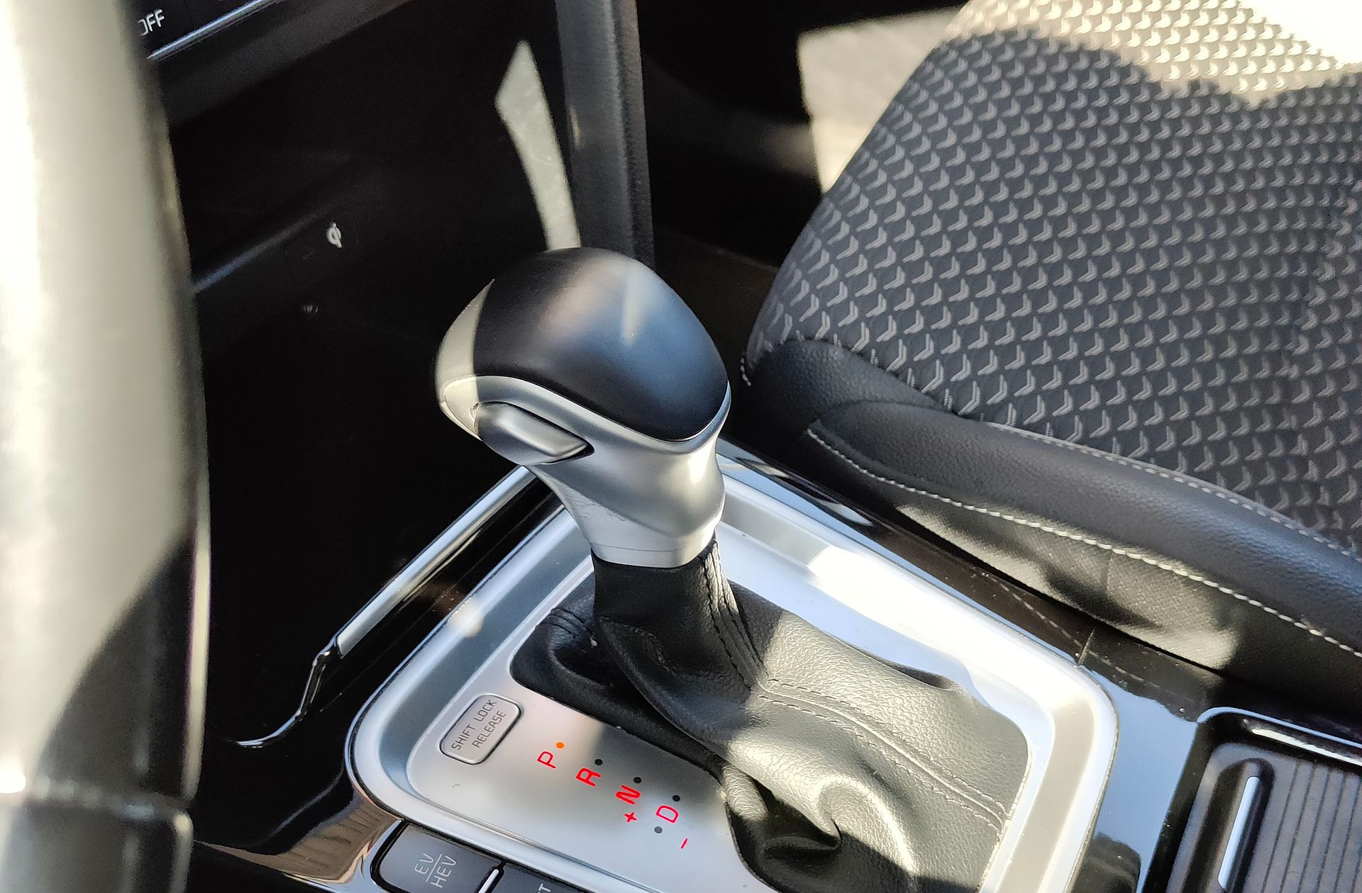 Kia XCeed 1.6 GDi PHEV E-Tech - foto 5