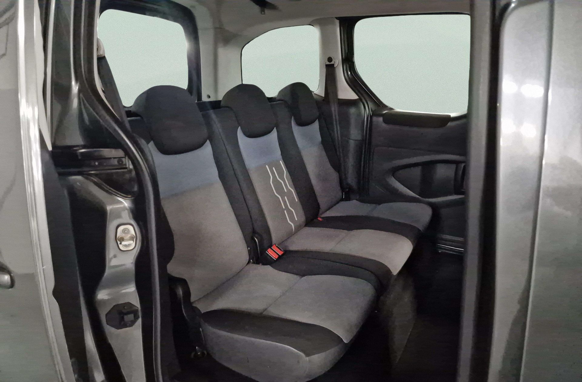 Peugeot Partner Tepee Combi 1.6 BlueHDi Active - foto 13