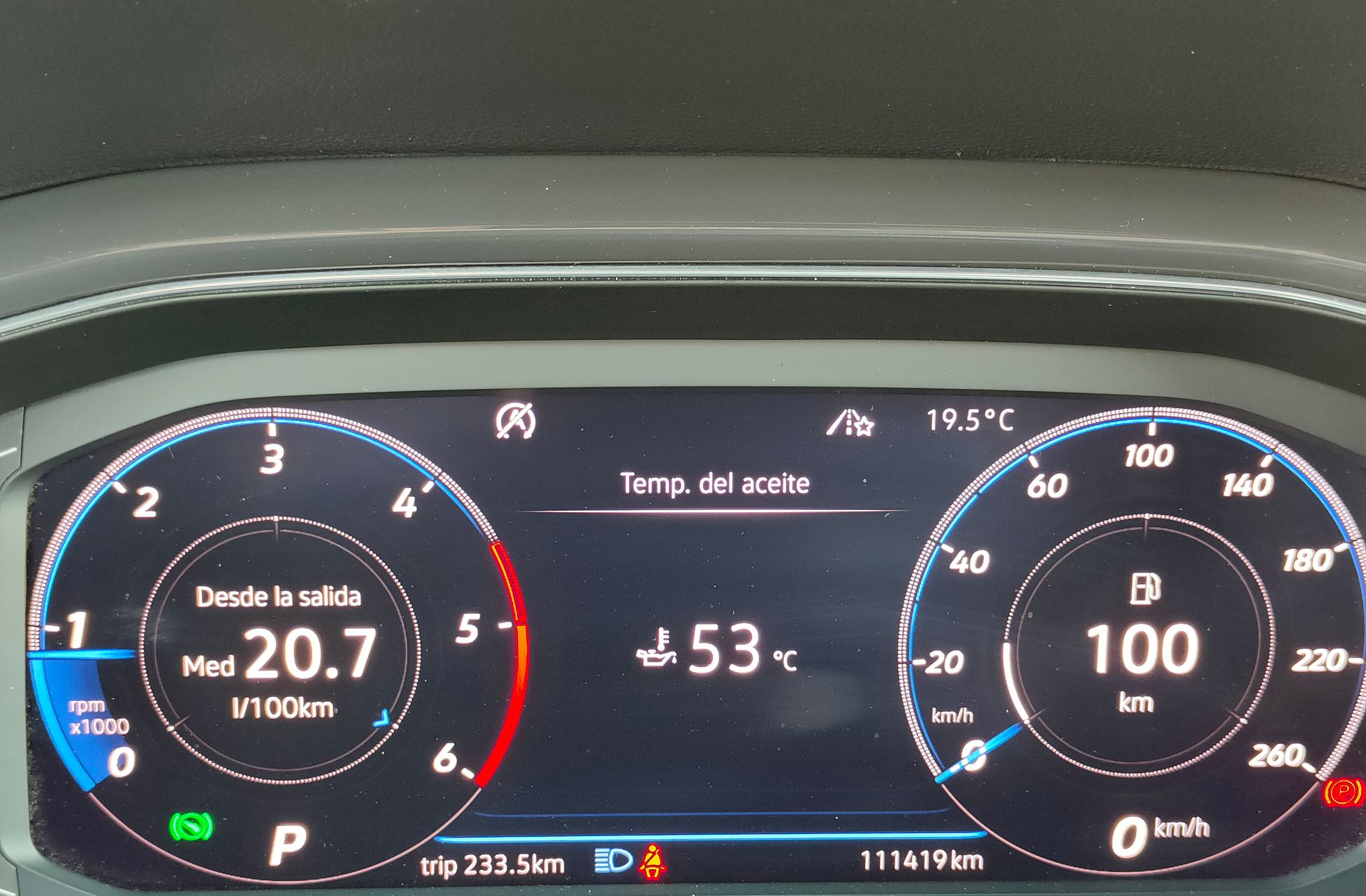 Volkswagen T-Roc Sport 2.0 TDI 4Motion DSG - foto 24