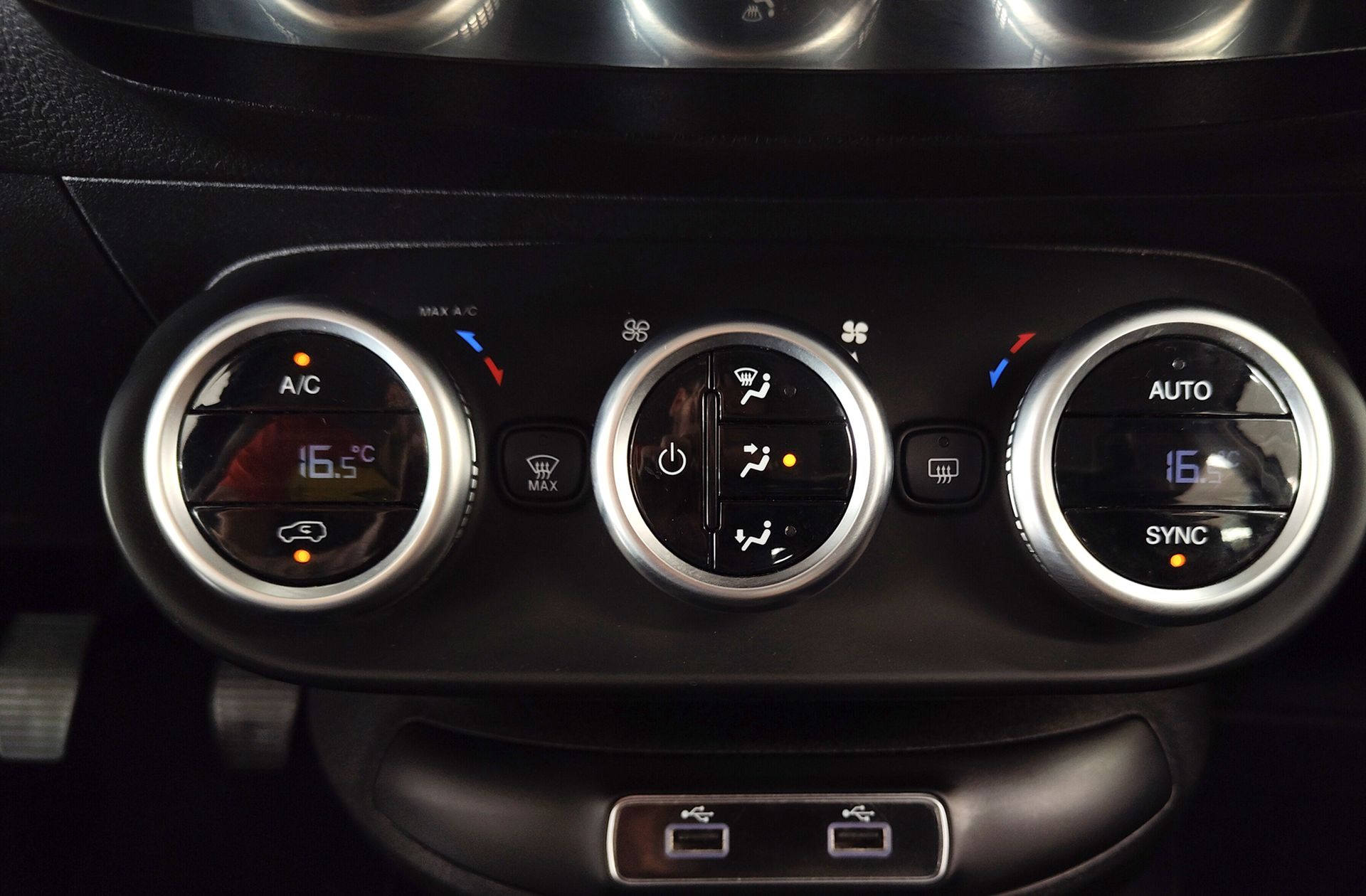 Fiat 500X 1.6 MultiJet Cross 4x2 - foto 29