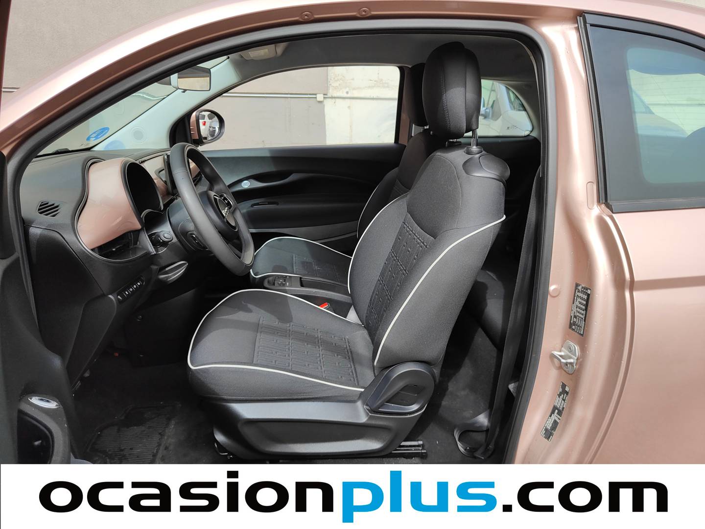 Foto asientos delanteros Fiat 500 Fiat 500 Electrico Monotrim 320km (118 CV)