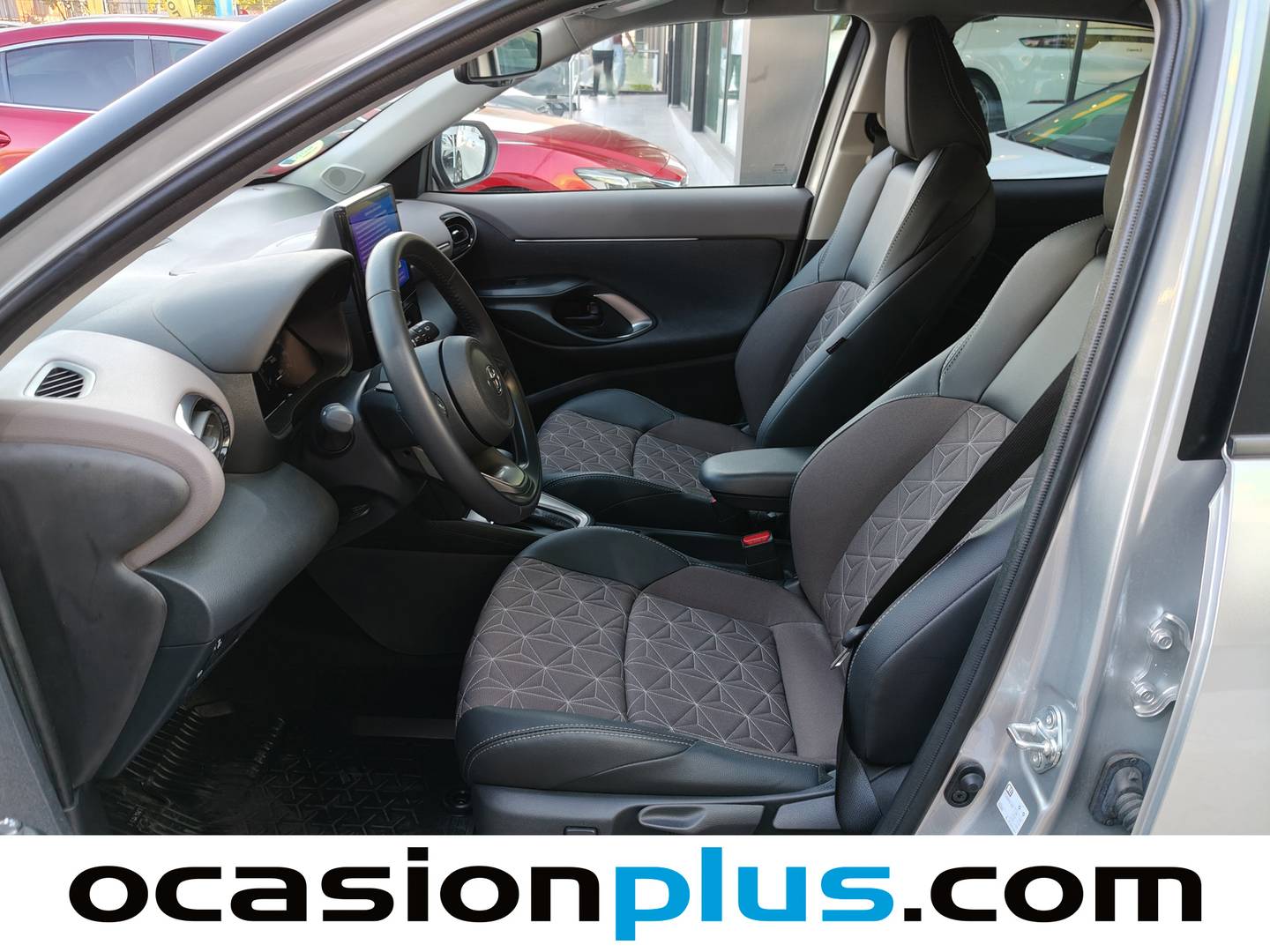 Foto asientos delanteros Toyota Yaris Cross Toyota Yaris Cross 130H Style (130 CV)
