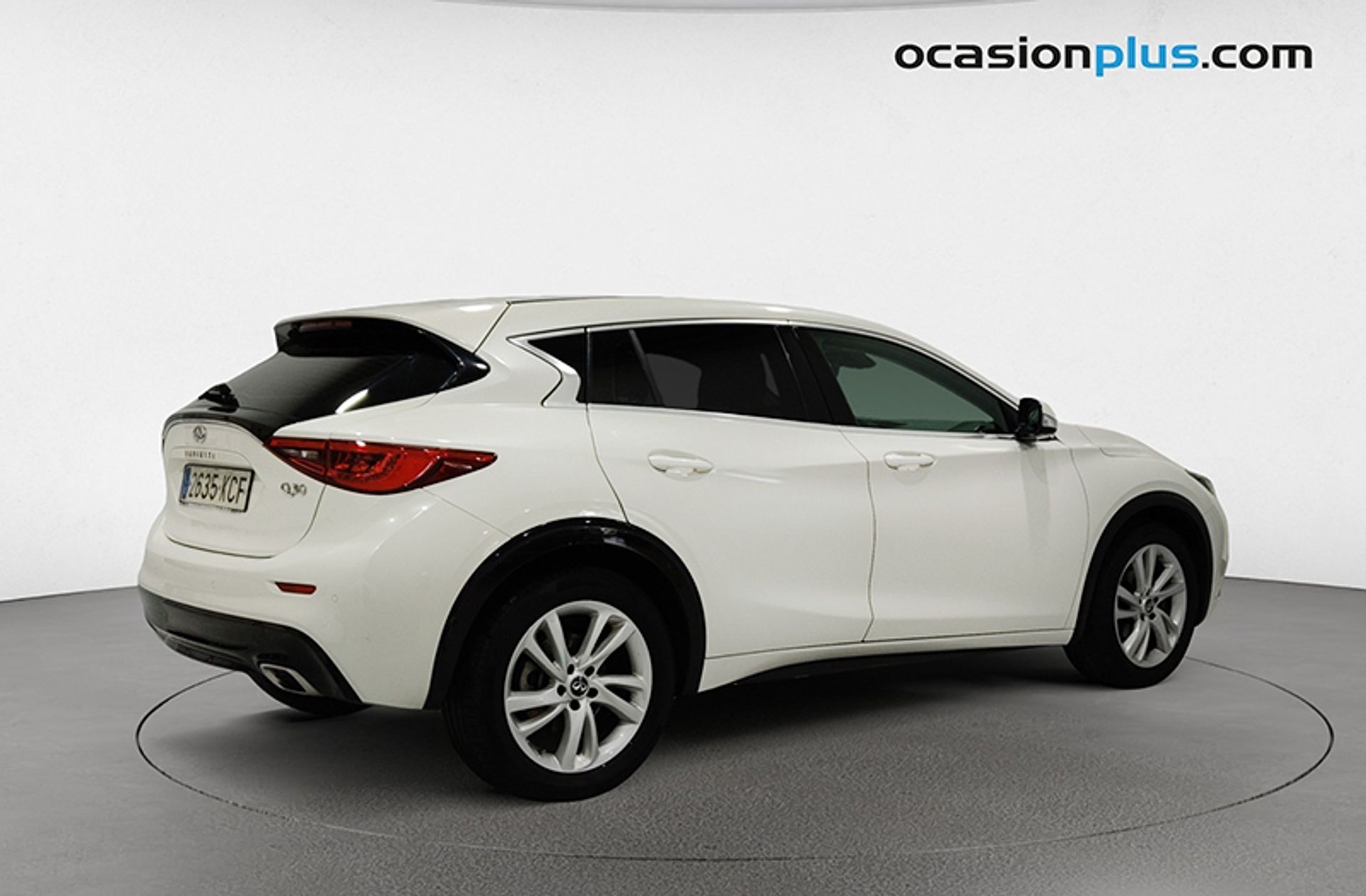 Infiniti Q30 1.6T Premium - foto 3