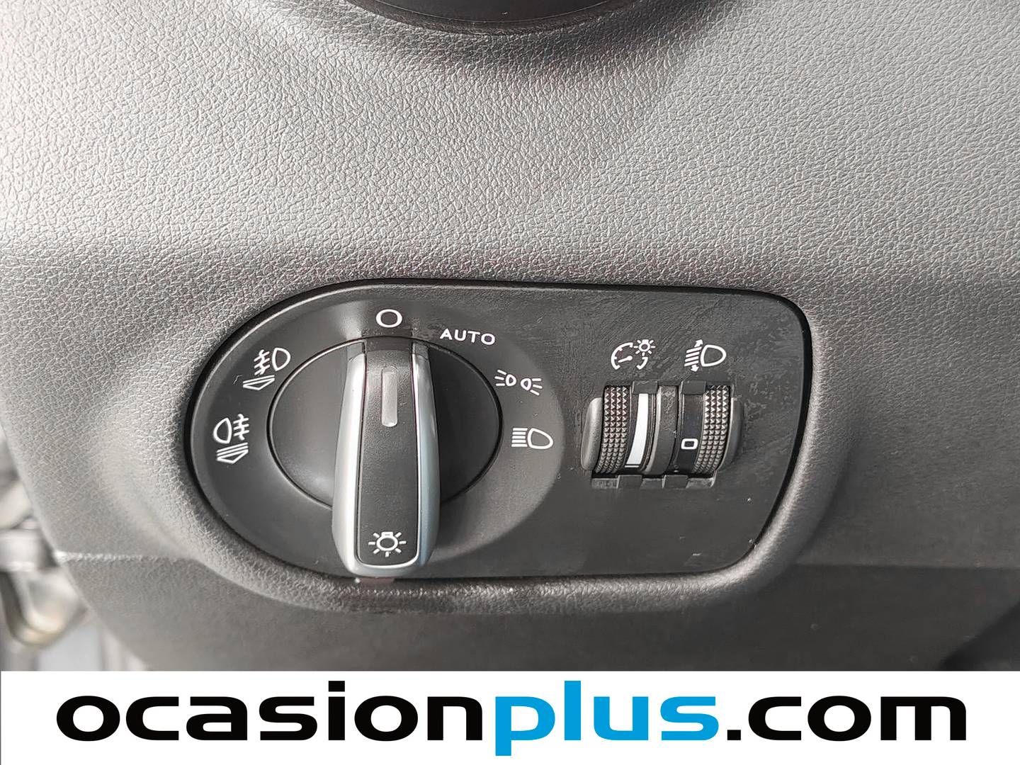 Equipamiento del Audi A1 Audi A1 Sportback Adrenalin 1.4 TDI (90 CV) Pack S Line