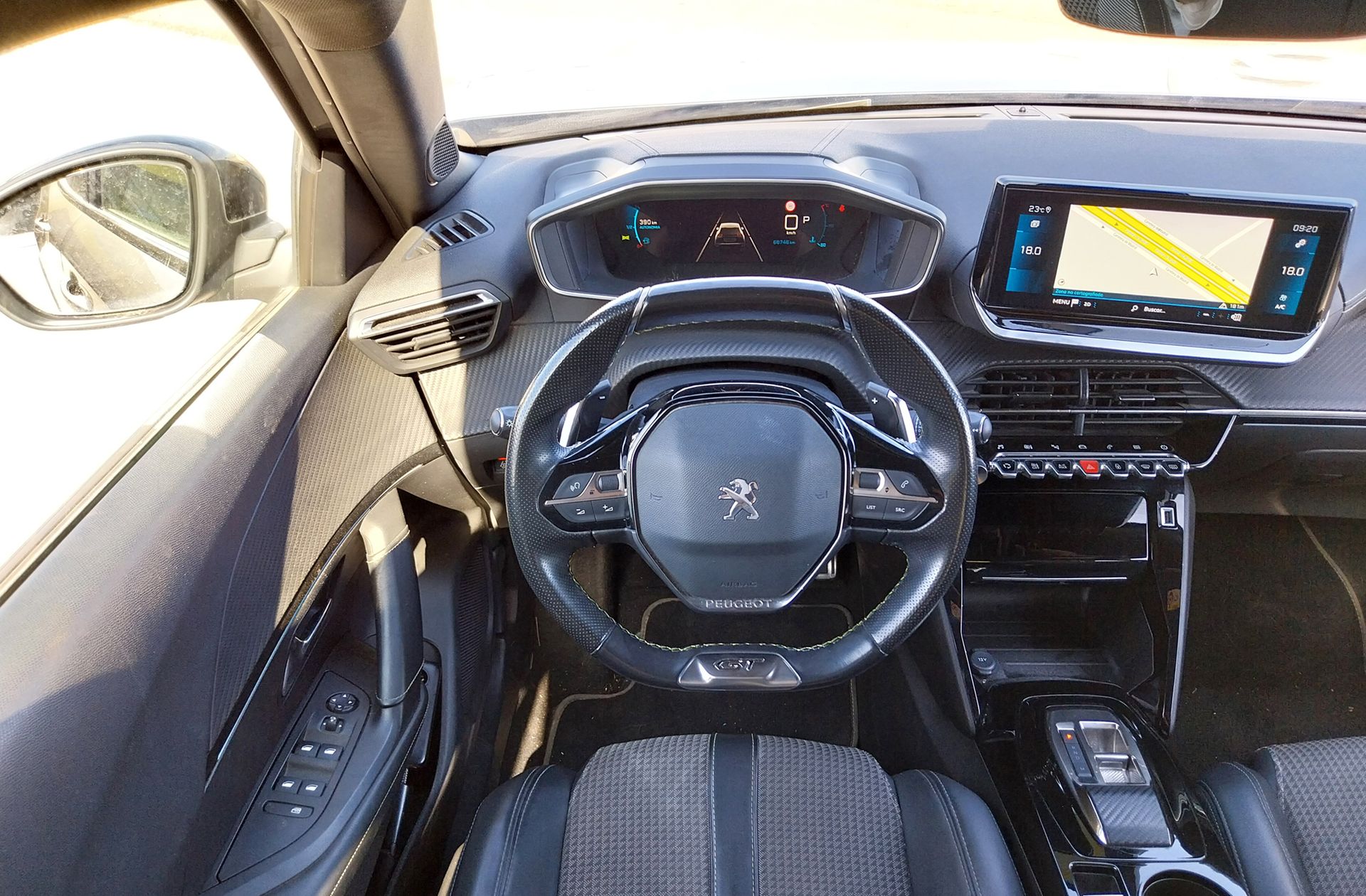 Peugeot 2008 PureTech 130 GT EAT8 - foto 19