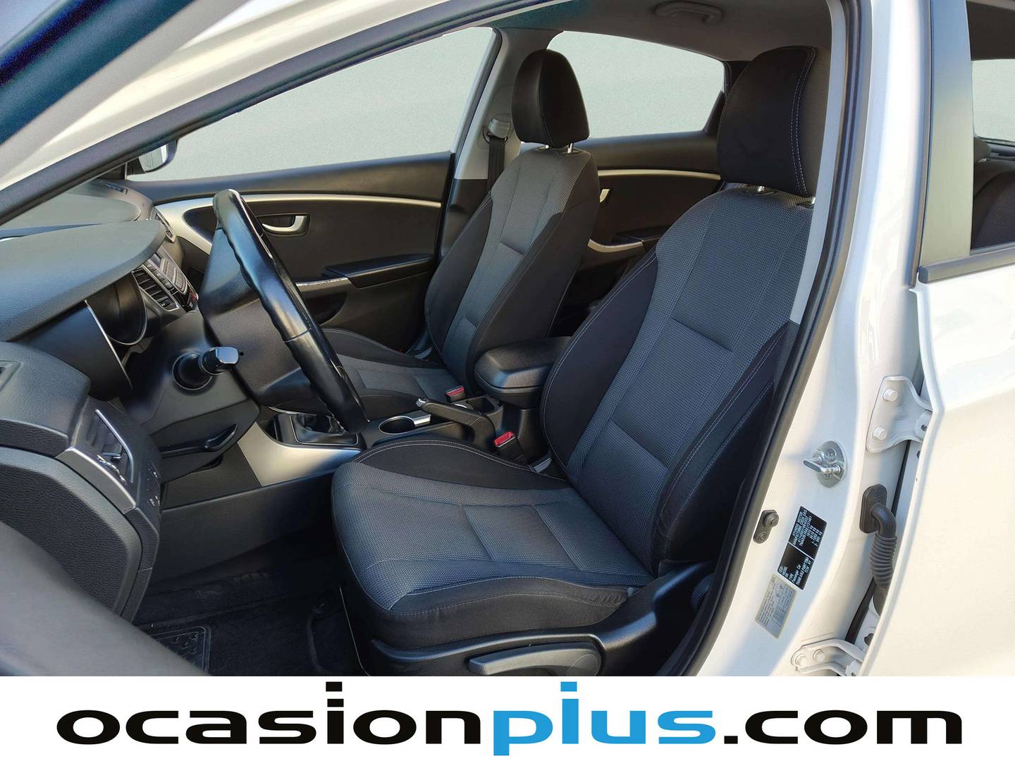 Foto Hyundai i30 Hyundai i30 1.4 CRDI SLE (90 CV)